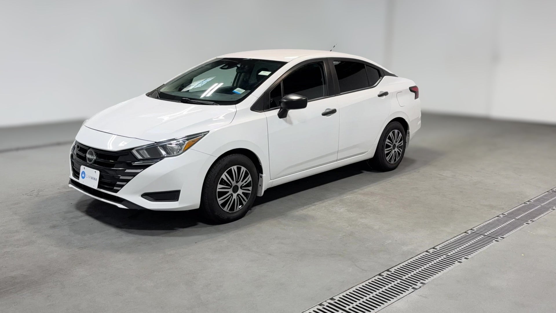 2024 Nissan Versa vehicle photo