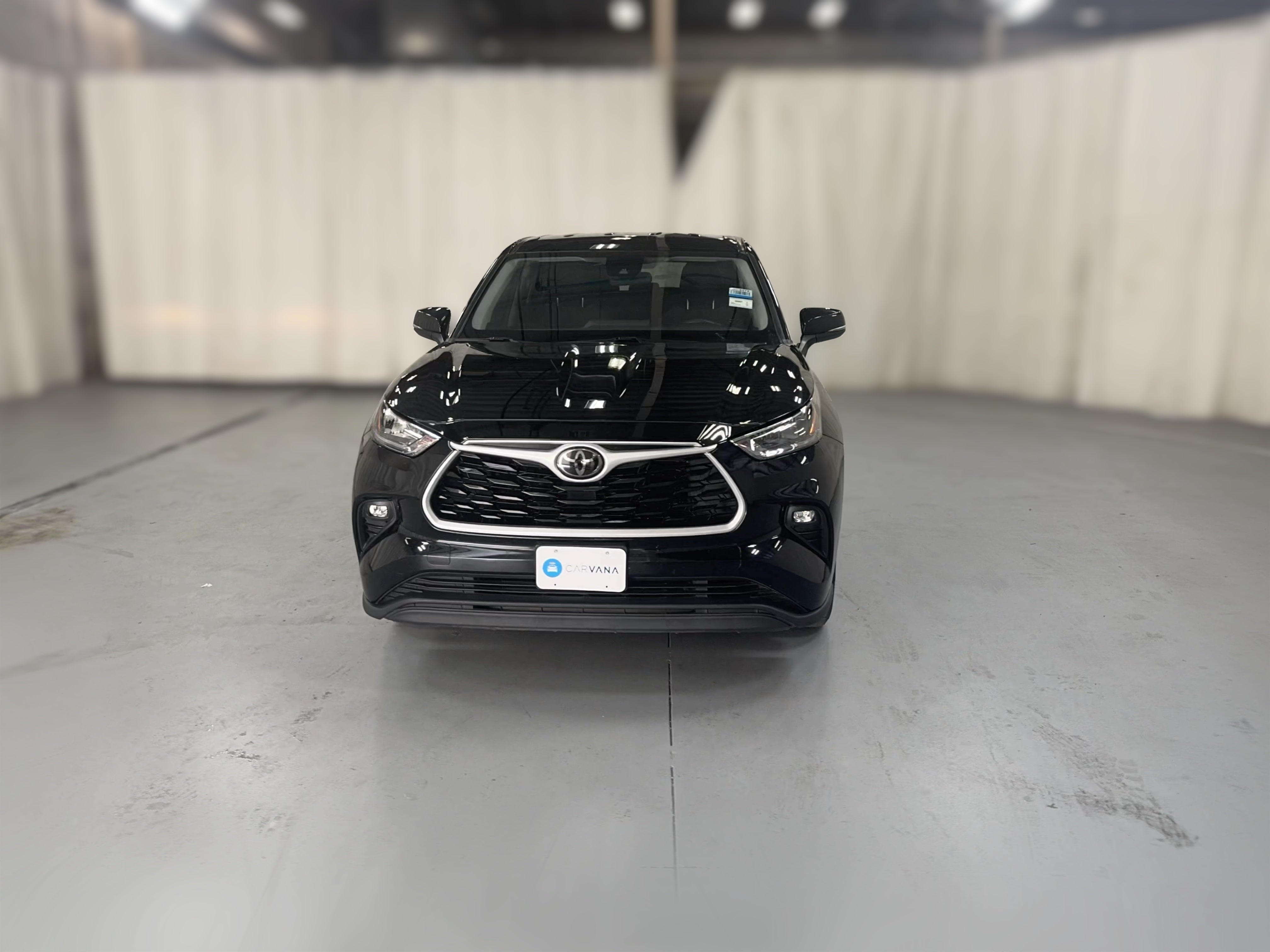 2020 Toyota Highlander LE - Photo 24