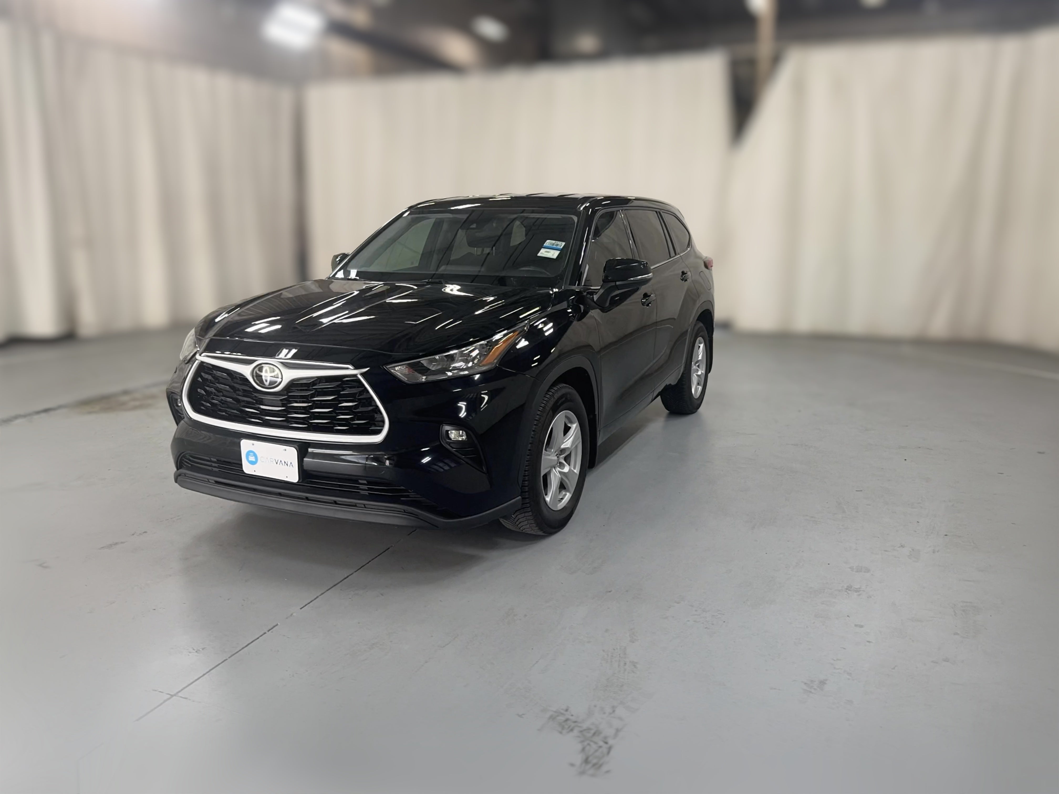 2020 Toyota Highlander LE - Photo 25