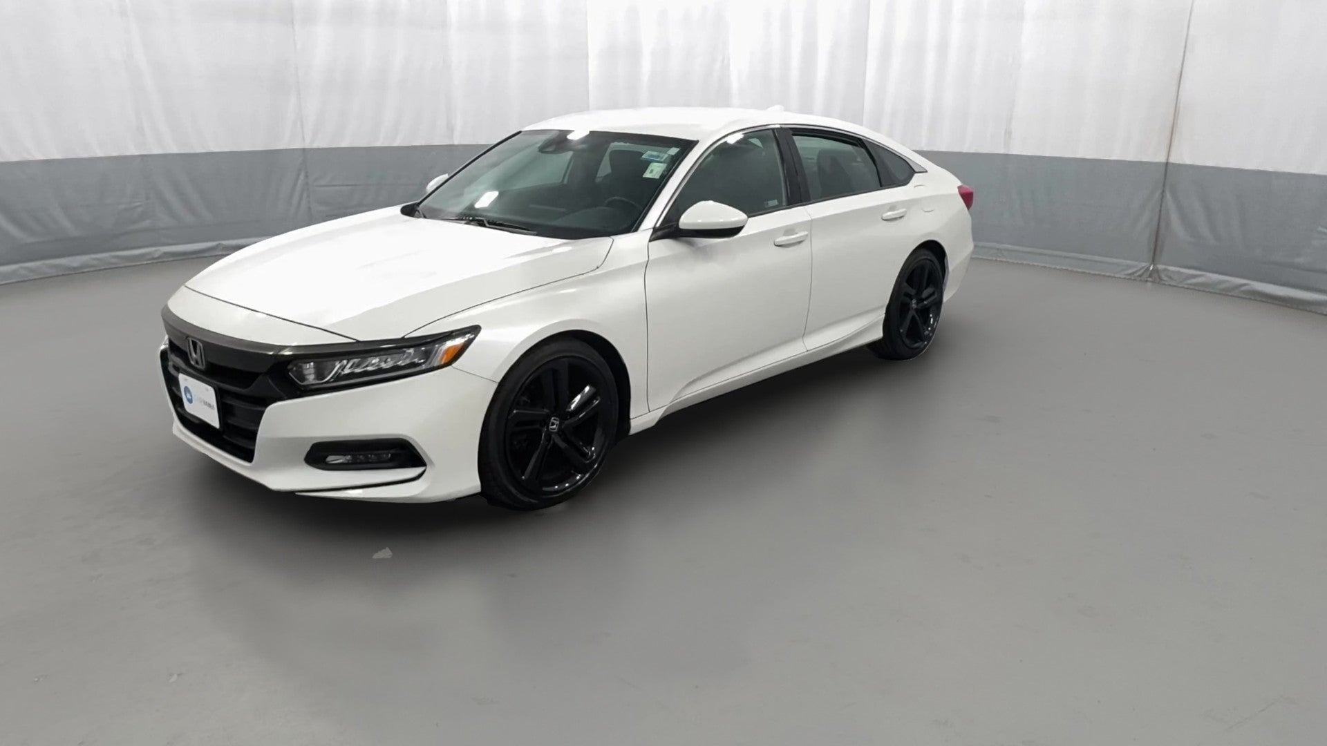 2019 Honda Accord vehicle photo