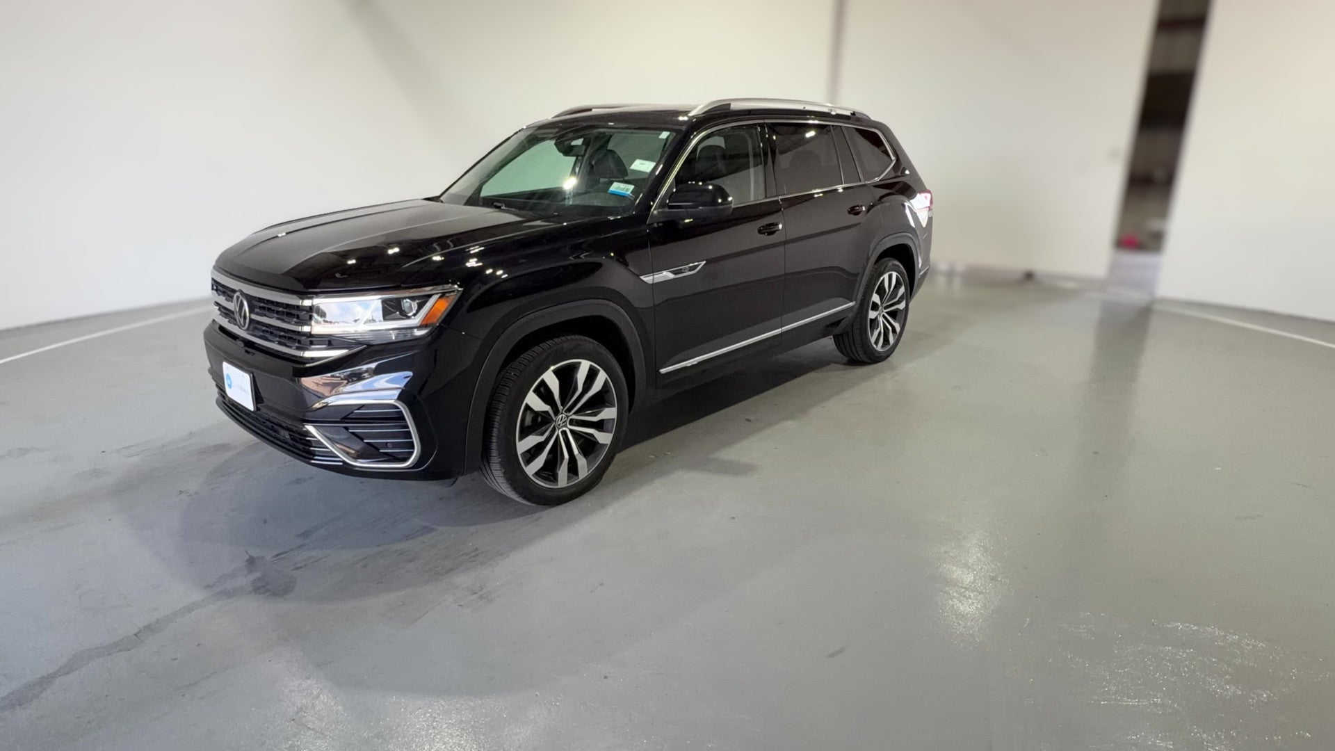 2023 Volkswagen Atlas vehicle photo