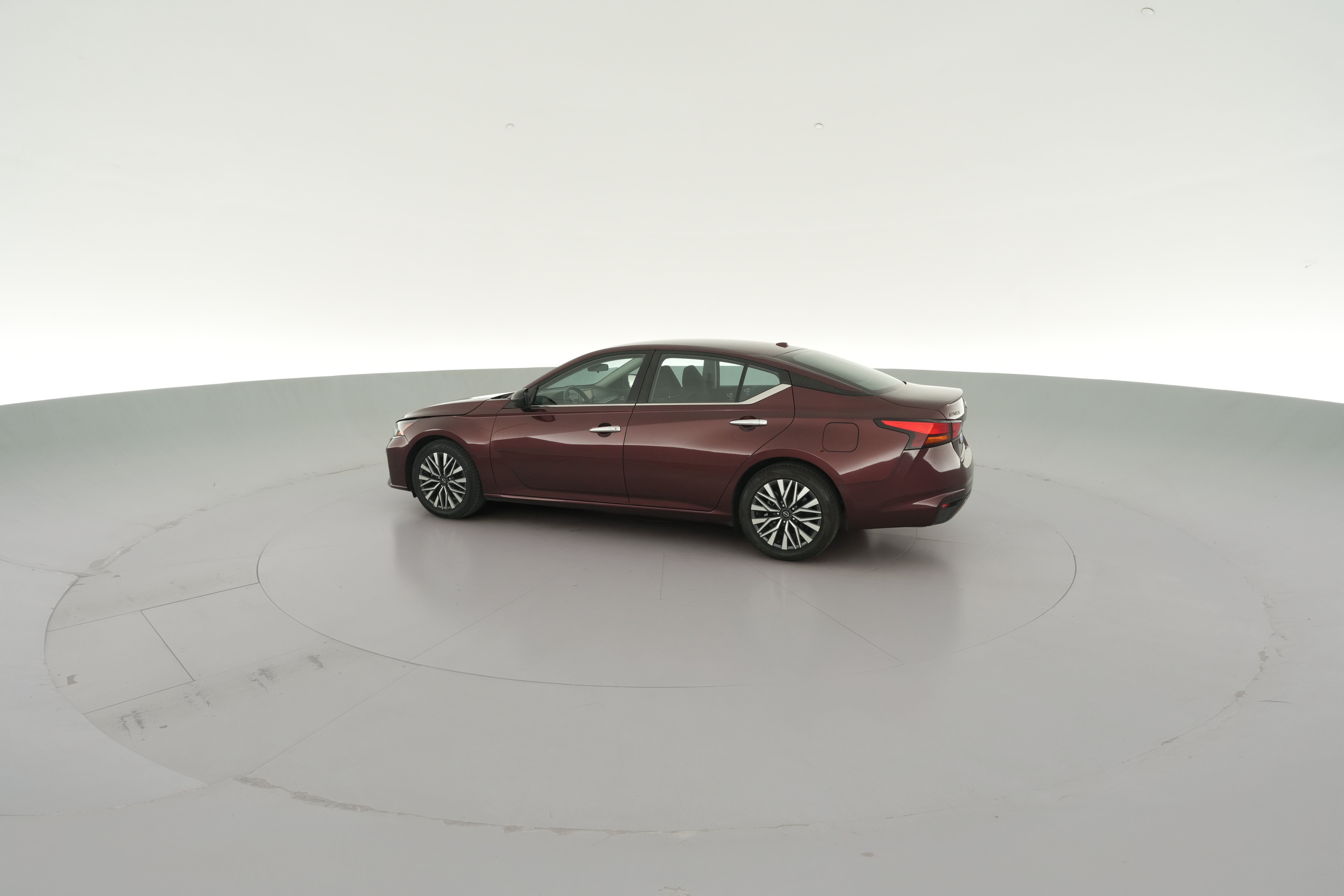 2024 Nissan Altima SV - Photo 28