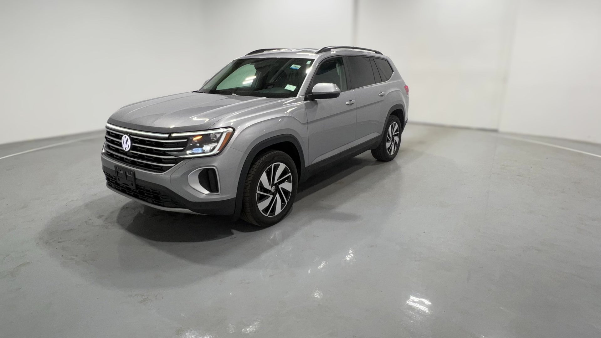 2026 Volkswagen Atlas vehicle photo