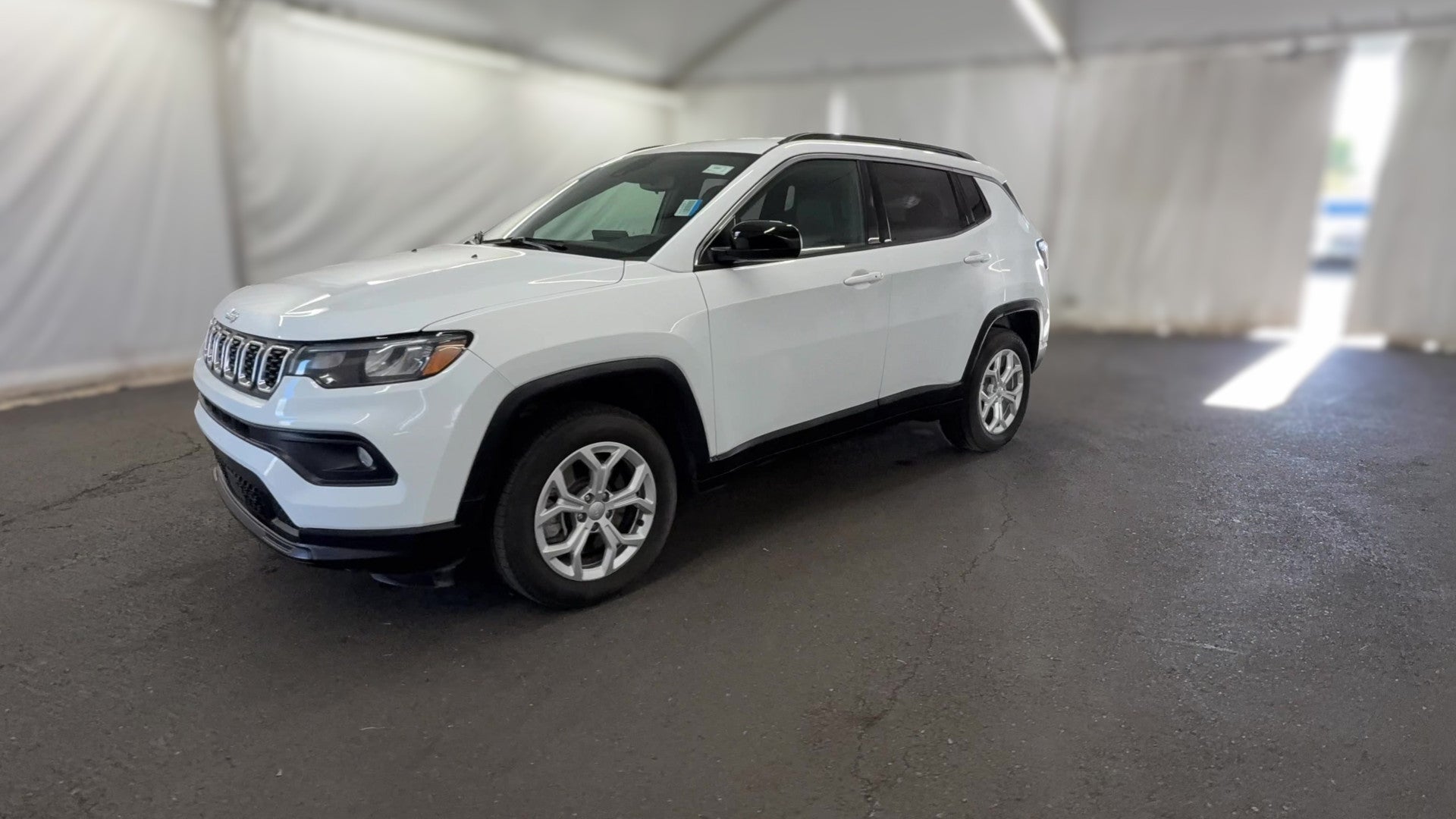 2024 Jeep Compass vehicle photo
