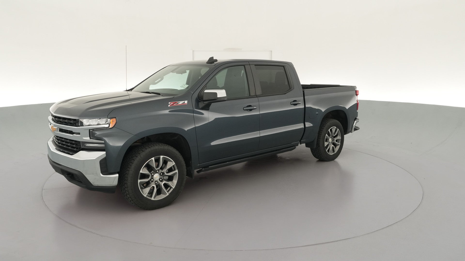 2022 Chevrolet Silverado 1500 Limited Crew Cab vehicle photo