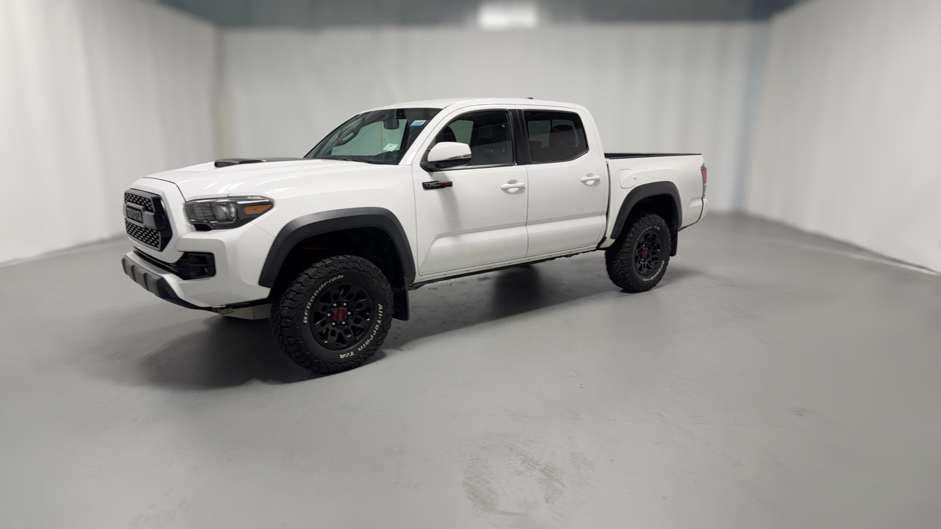 2017 Toyota Tacoma Double Cab vehicle photo