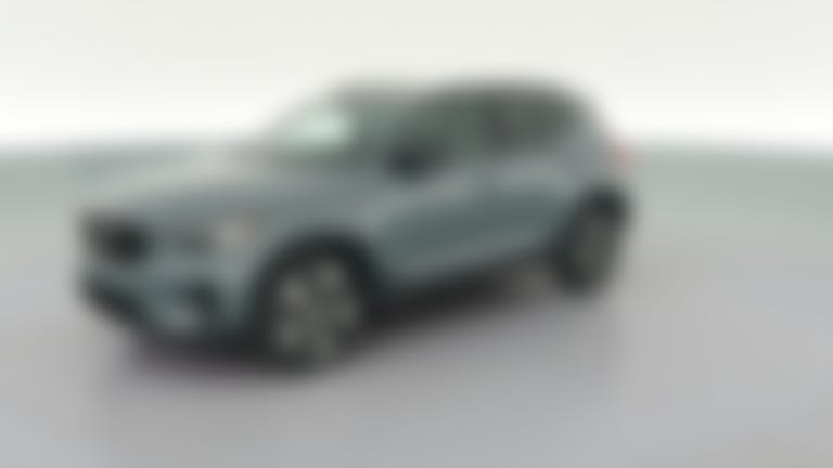 2023 Volvo XC40 vehicle photo