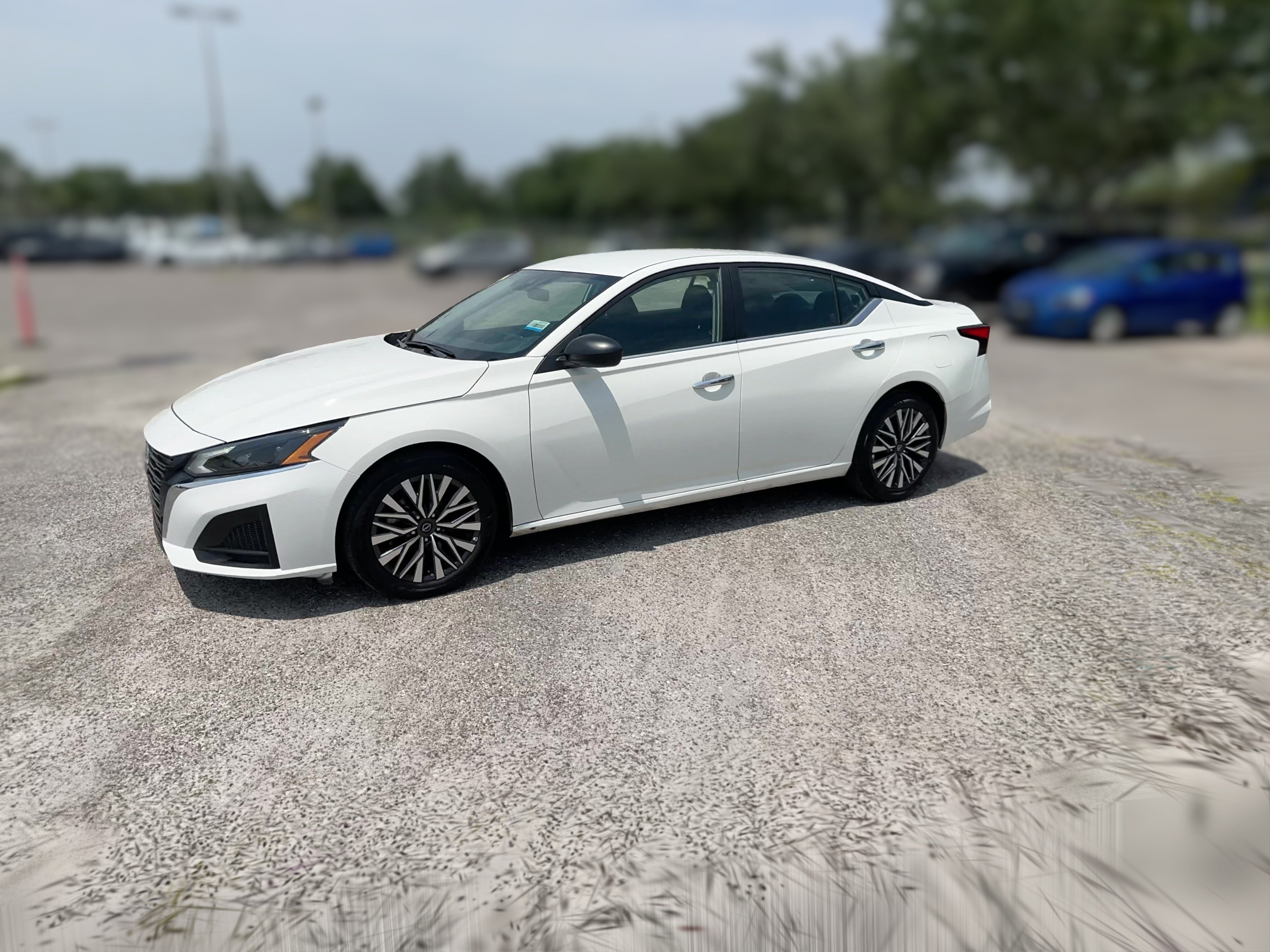 2025 Nissan Altima SV - Photo 20