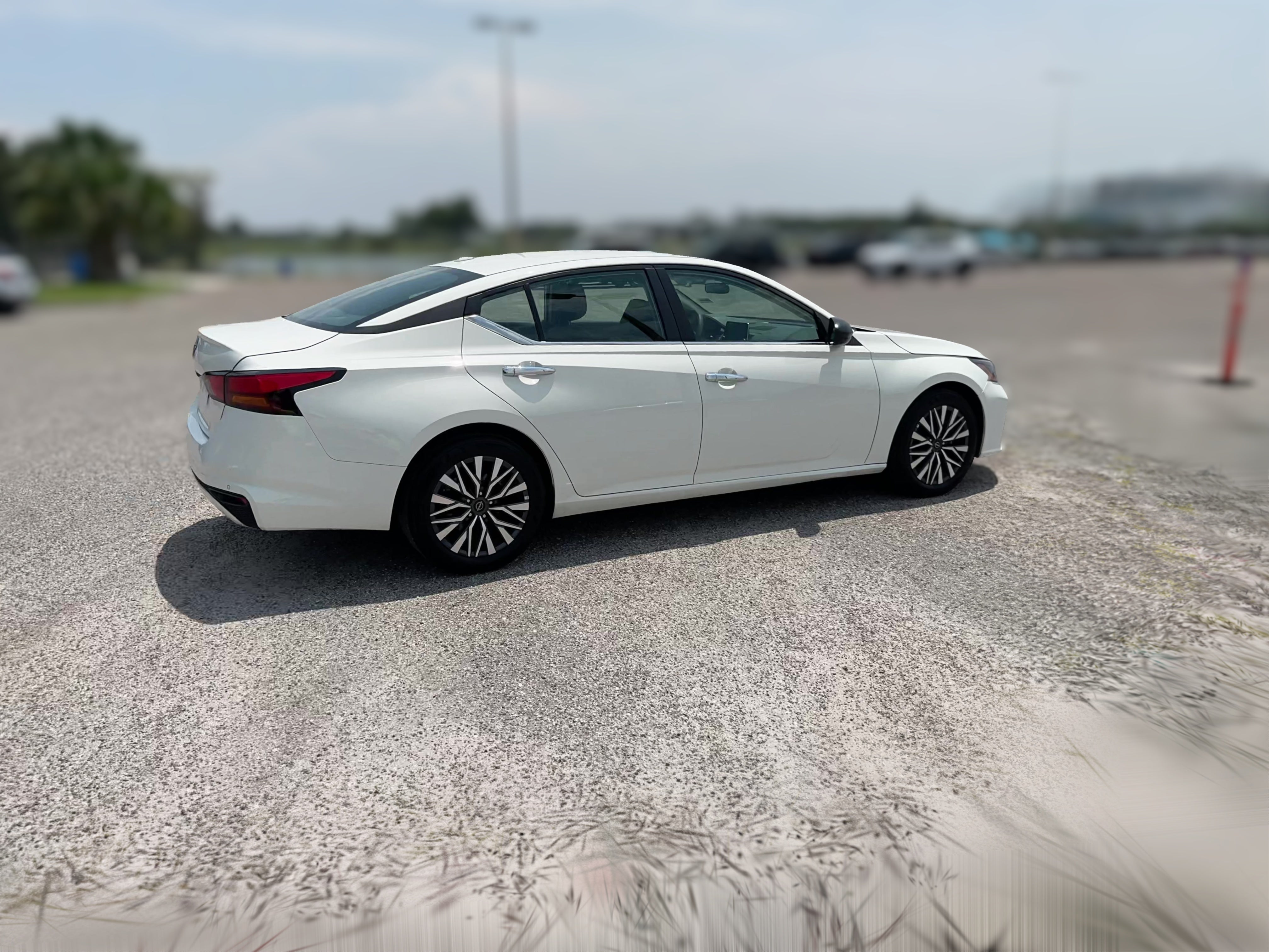 2025 Nissan Altima SV - Photo 28