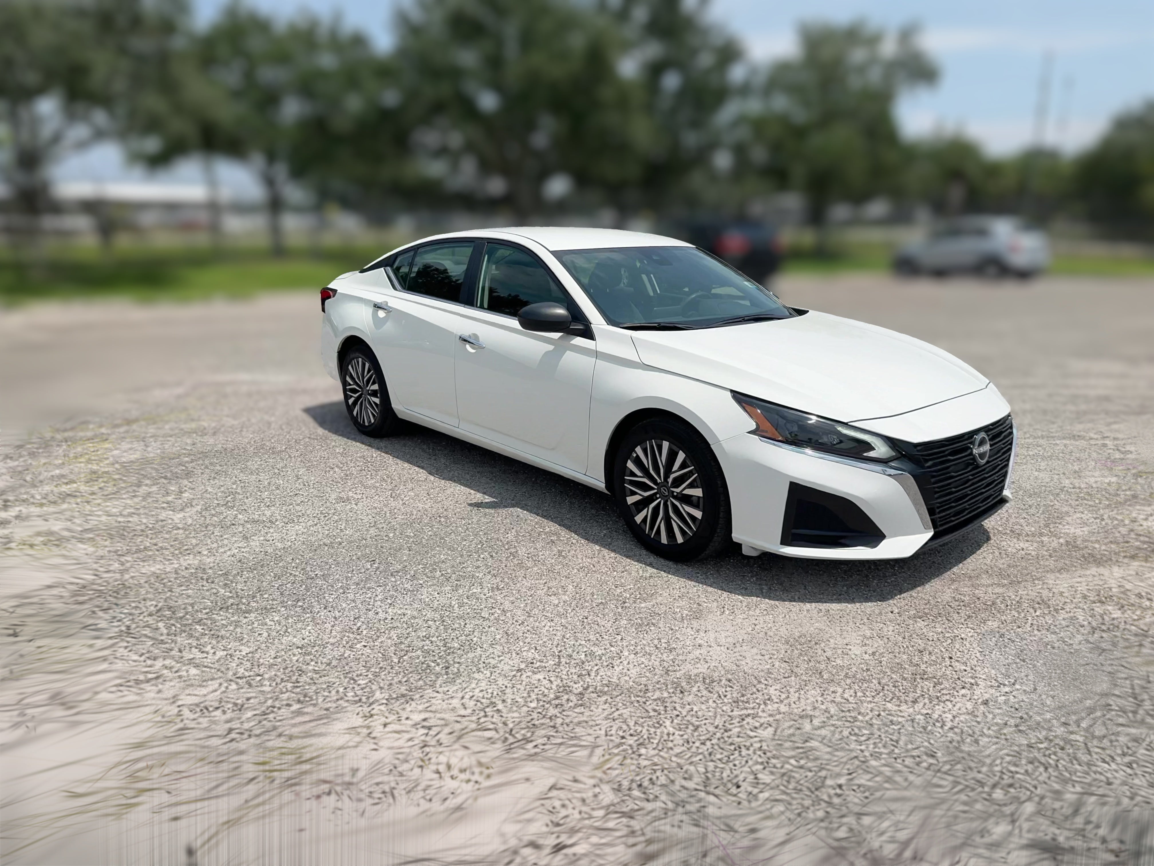 2025 Nissan Altima SV - Photo 31