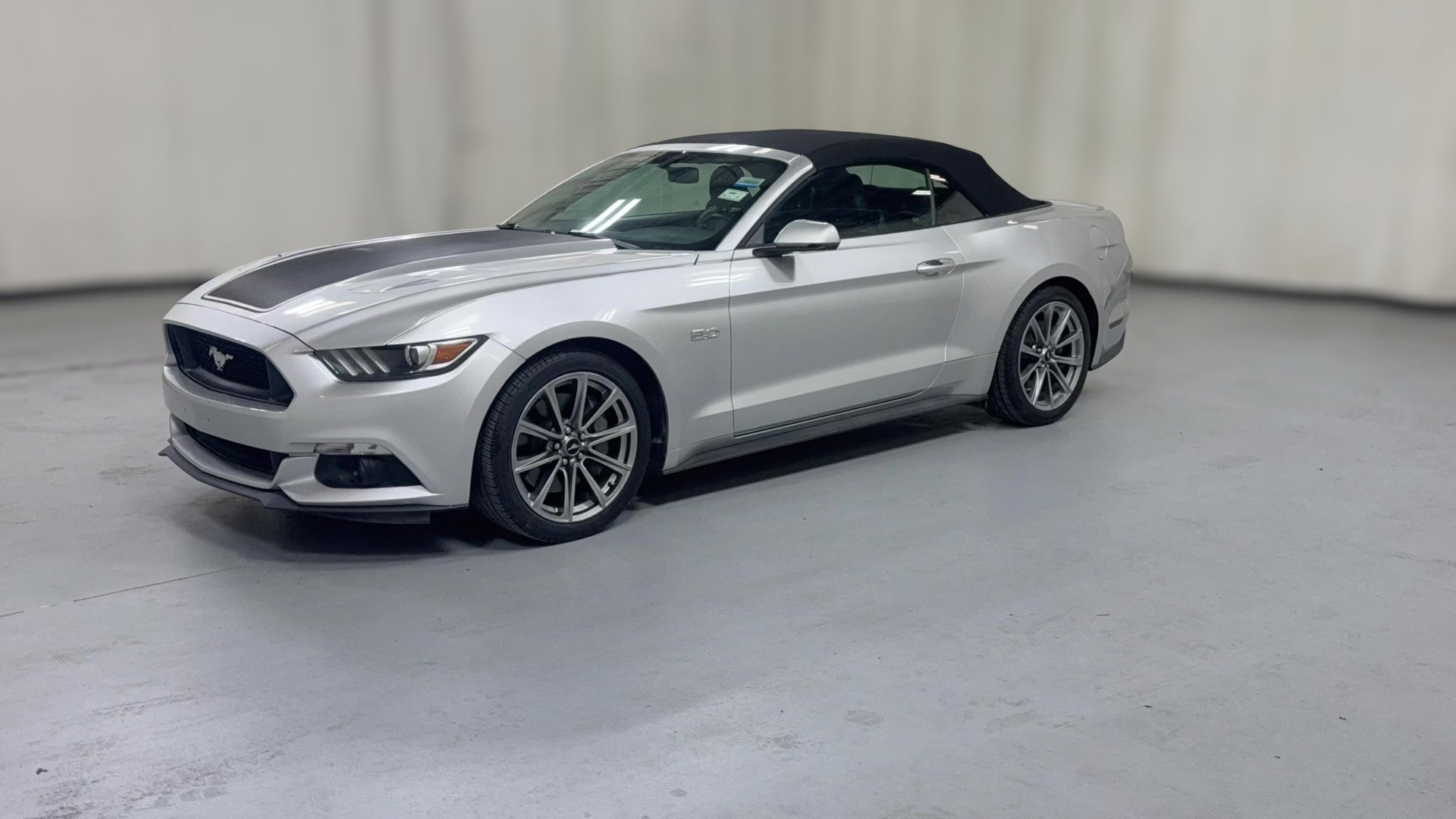 2015 Ford Mustang vehicle photo
