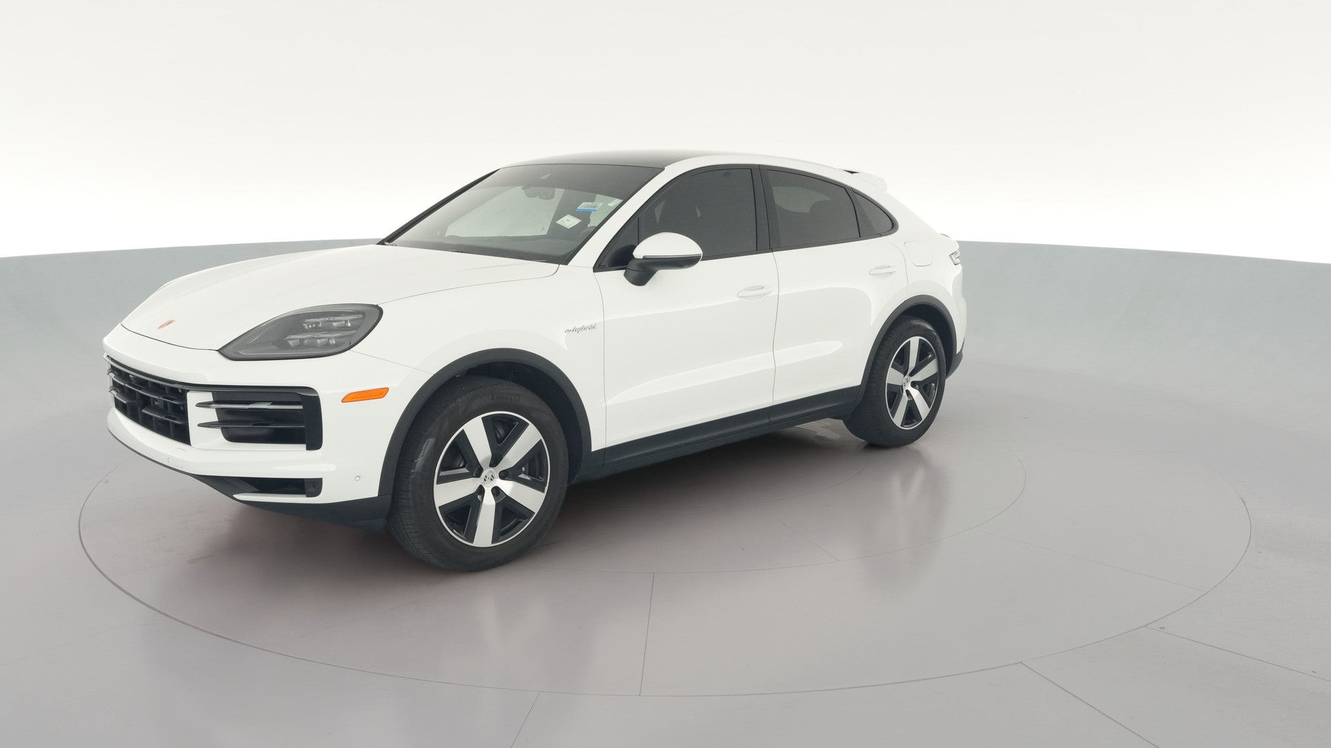 2025 Porsche Cayenne Coupe vehicle photo