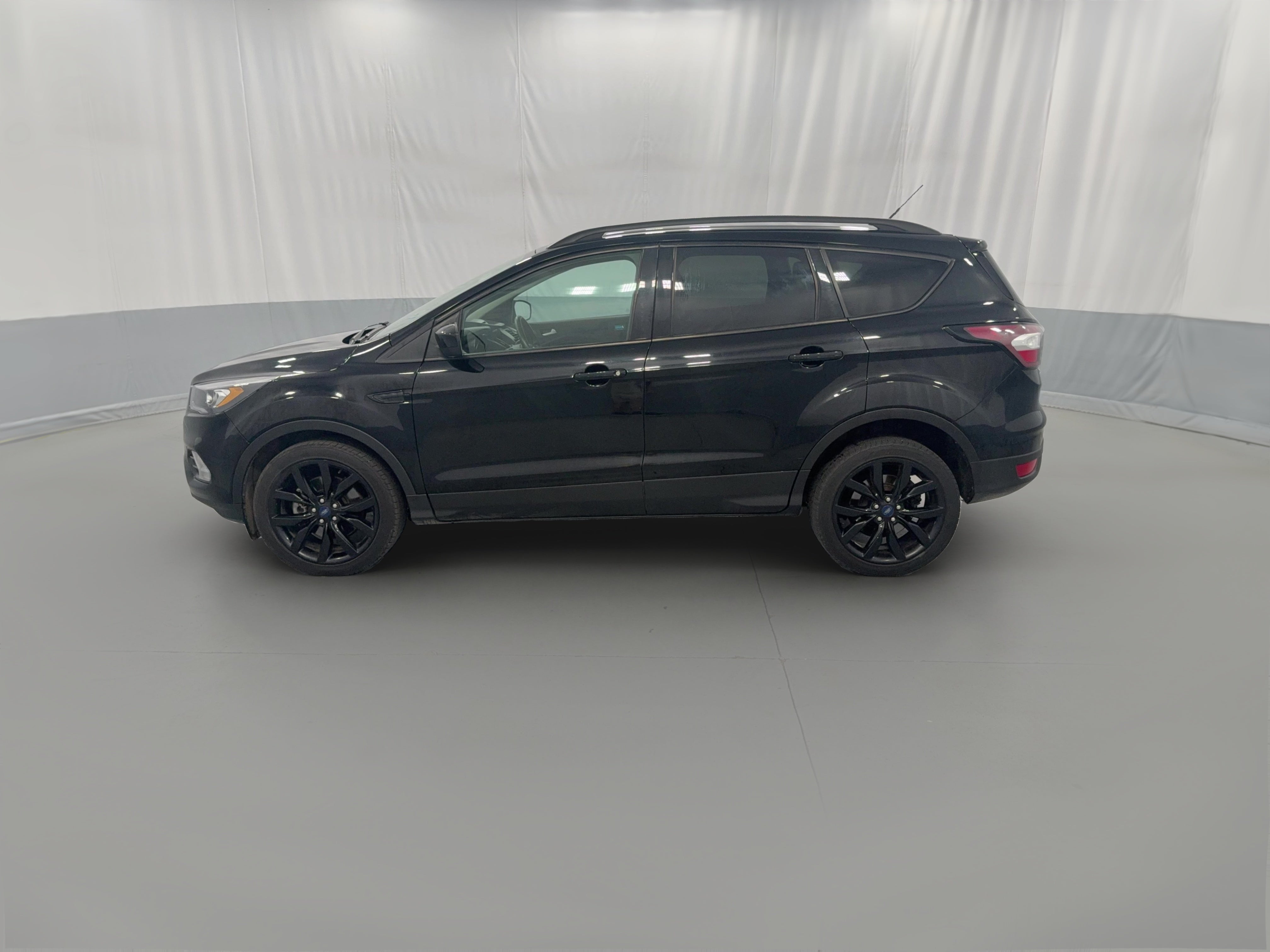 2017 Ford Escape SE - Photo 30