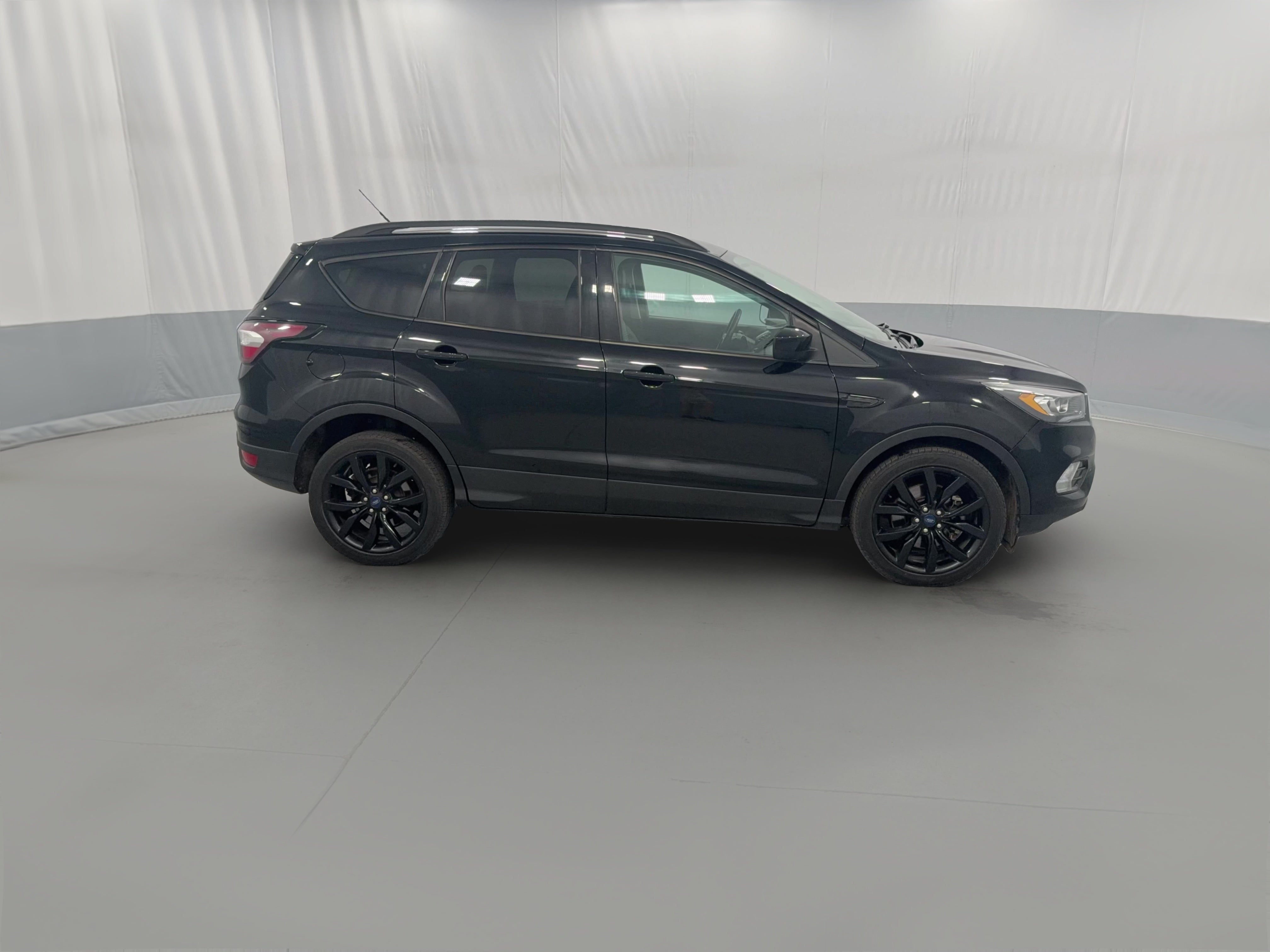 2017 Ford Escape SE - Photo 38