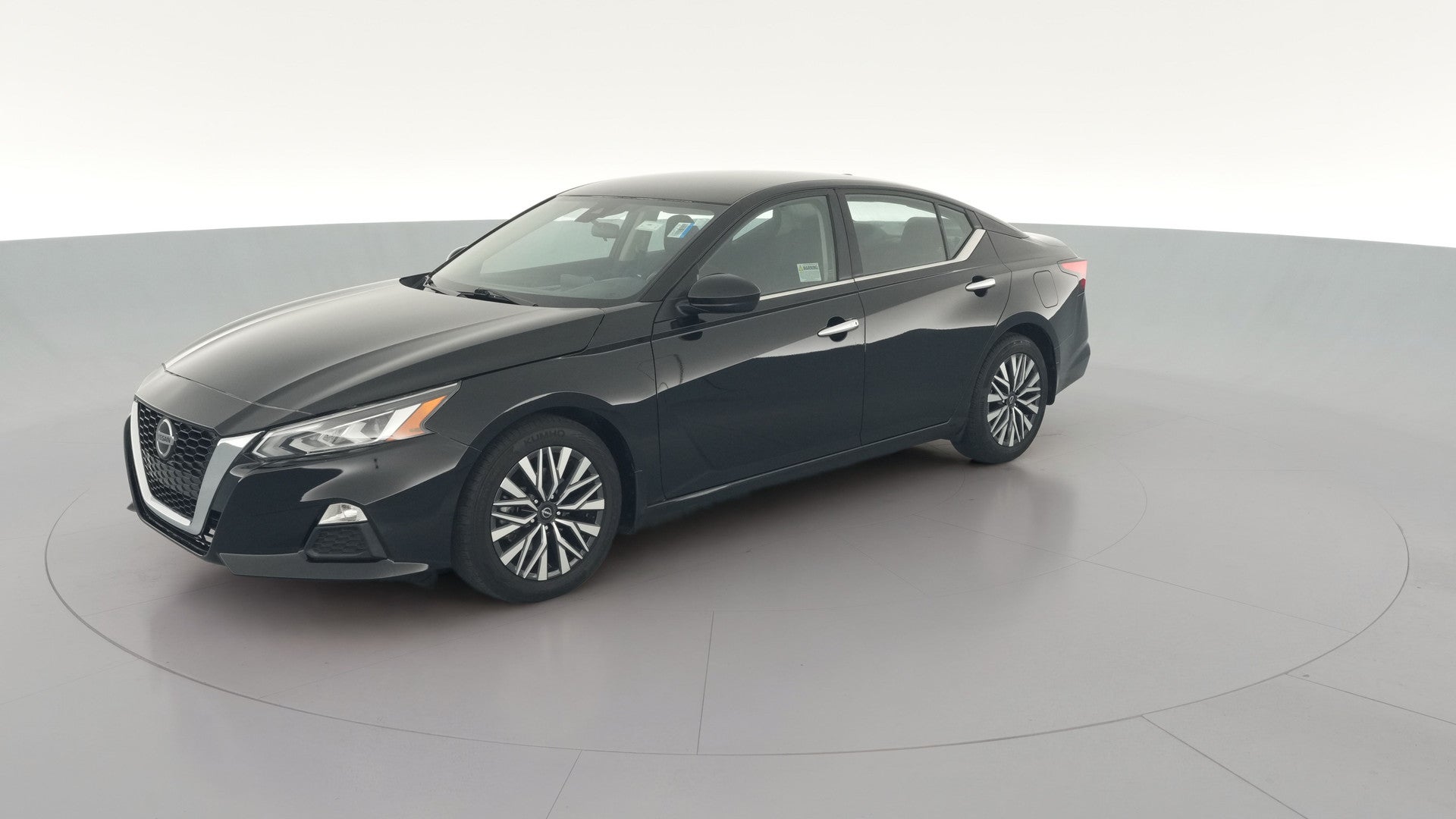 2022 Nissan Altima vehicle photo