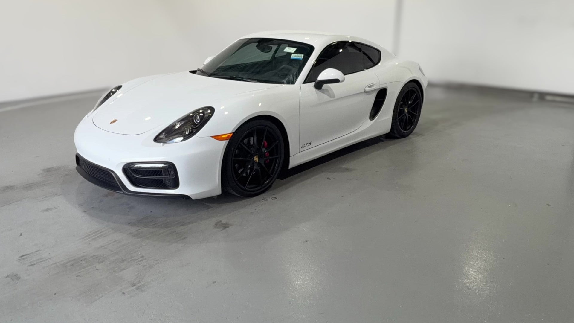 2016 Porsche Cayman vehicle photo