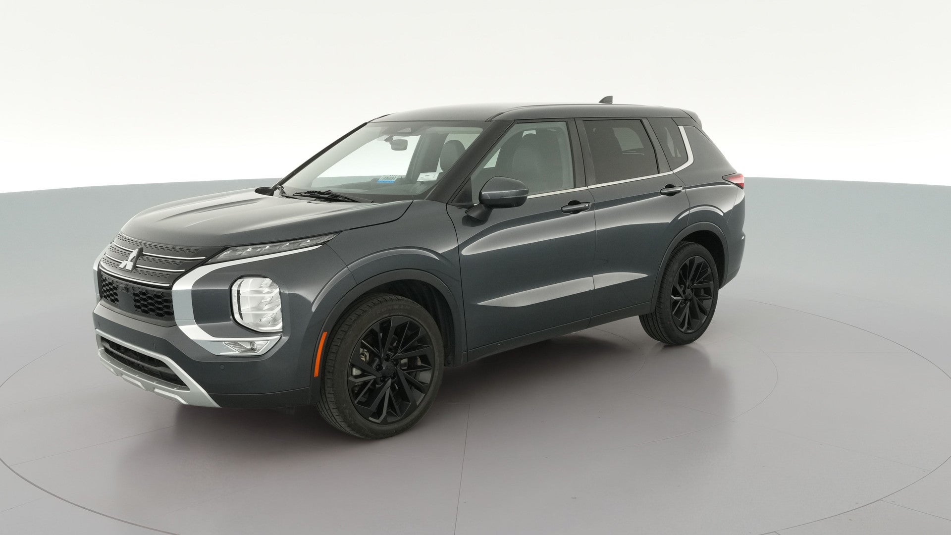 2024 Mitsubishi Outlander vehicle photo