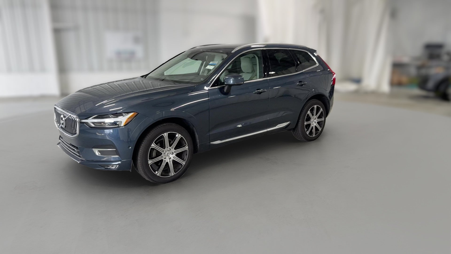 2020 Volvo XC60 vehicle photo