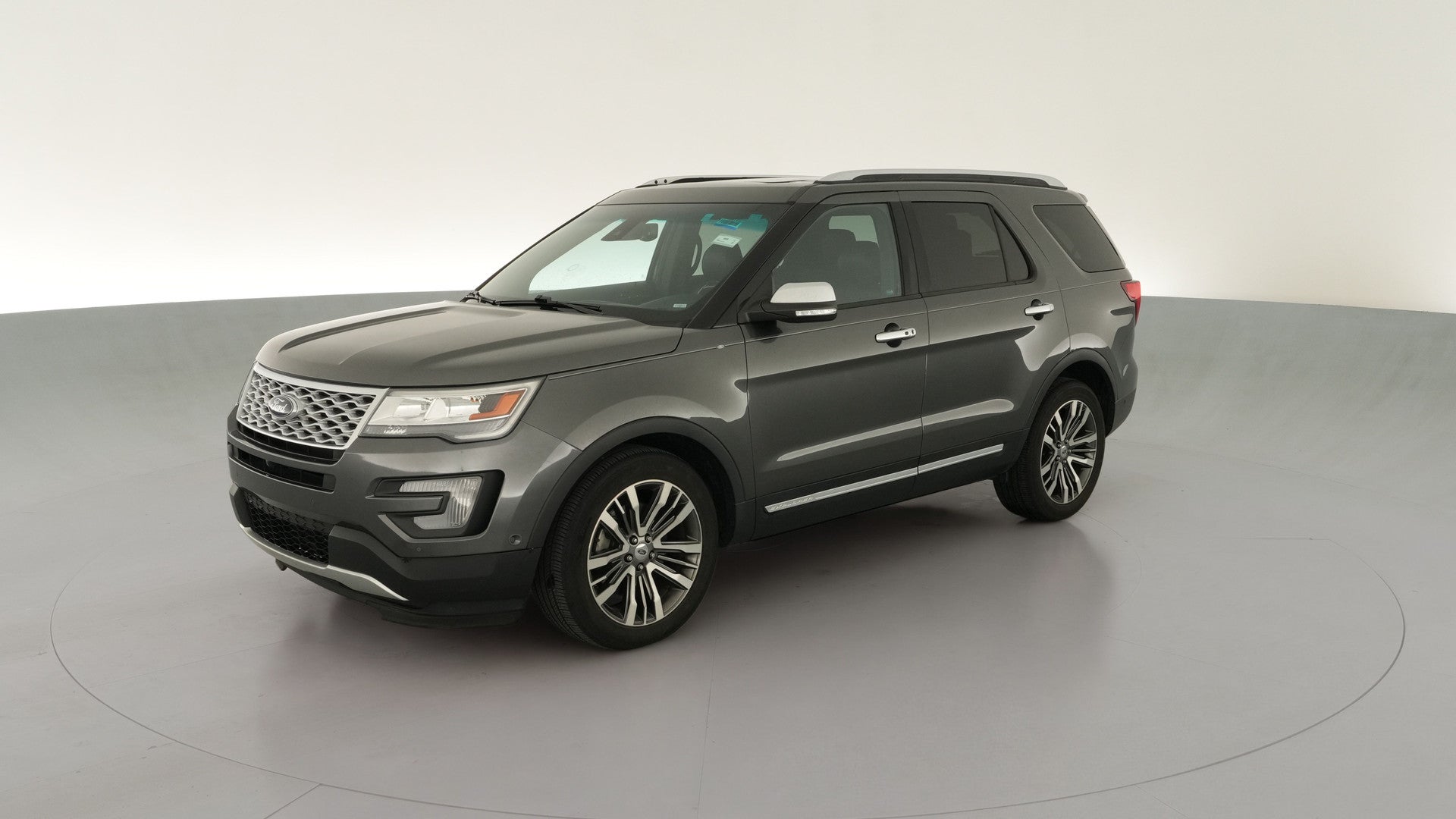 2016 Ford Explorer vehicle photo