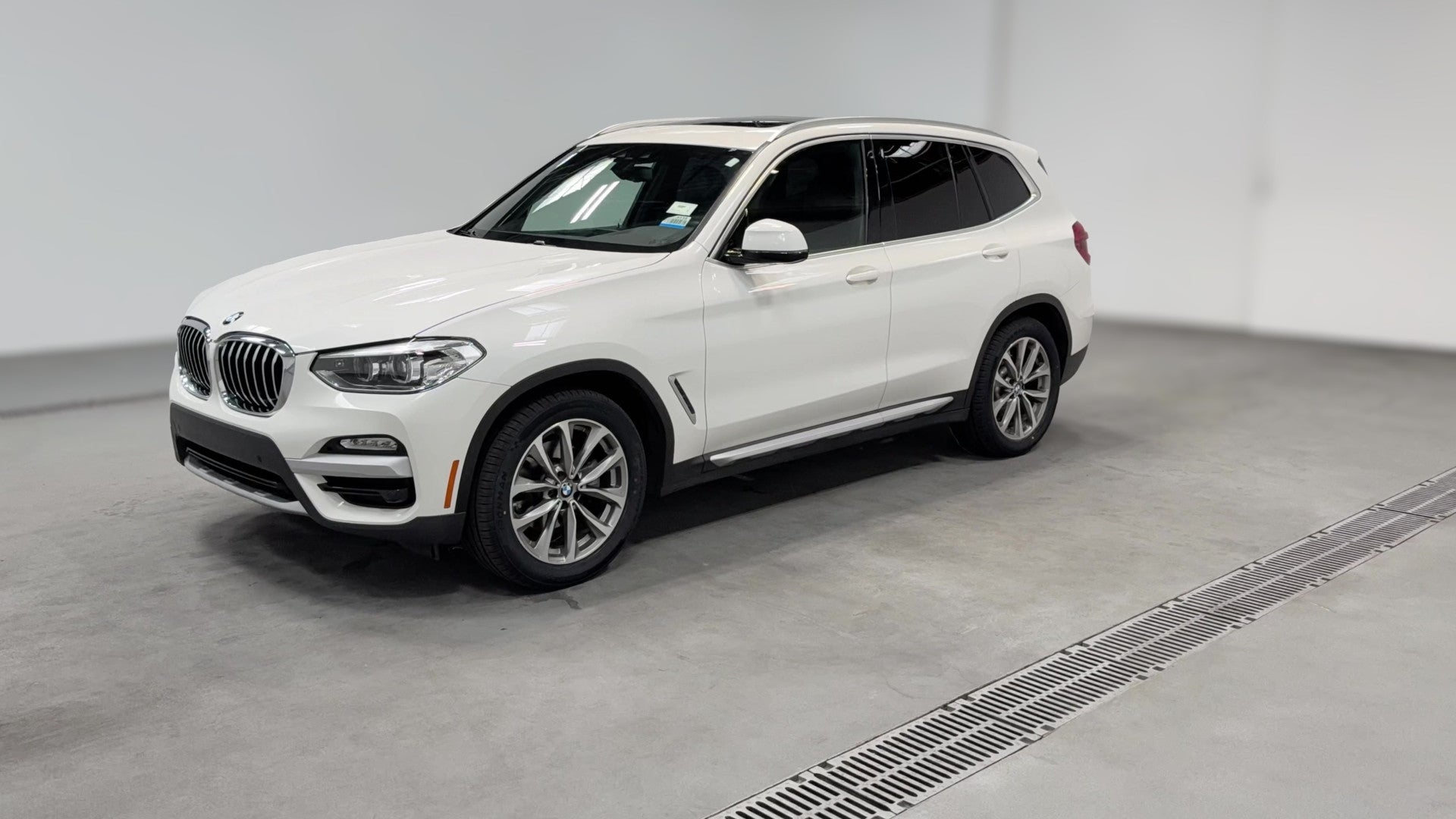 2019 BMW X3 vehicle photo