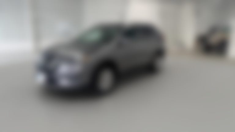 2018 Nissan Rogue vehicle photo