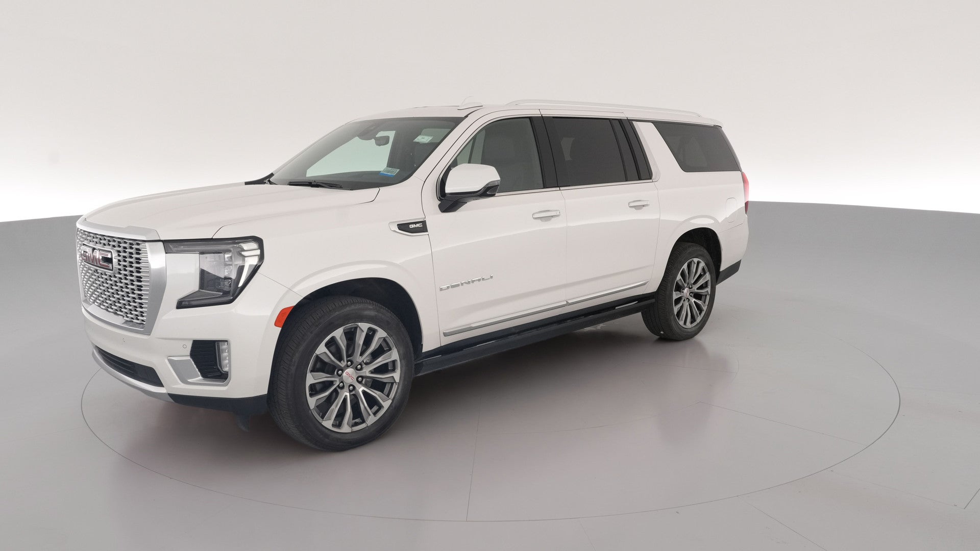 2021 GMC Yukon XL vehicle photo