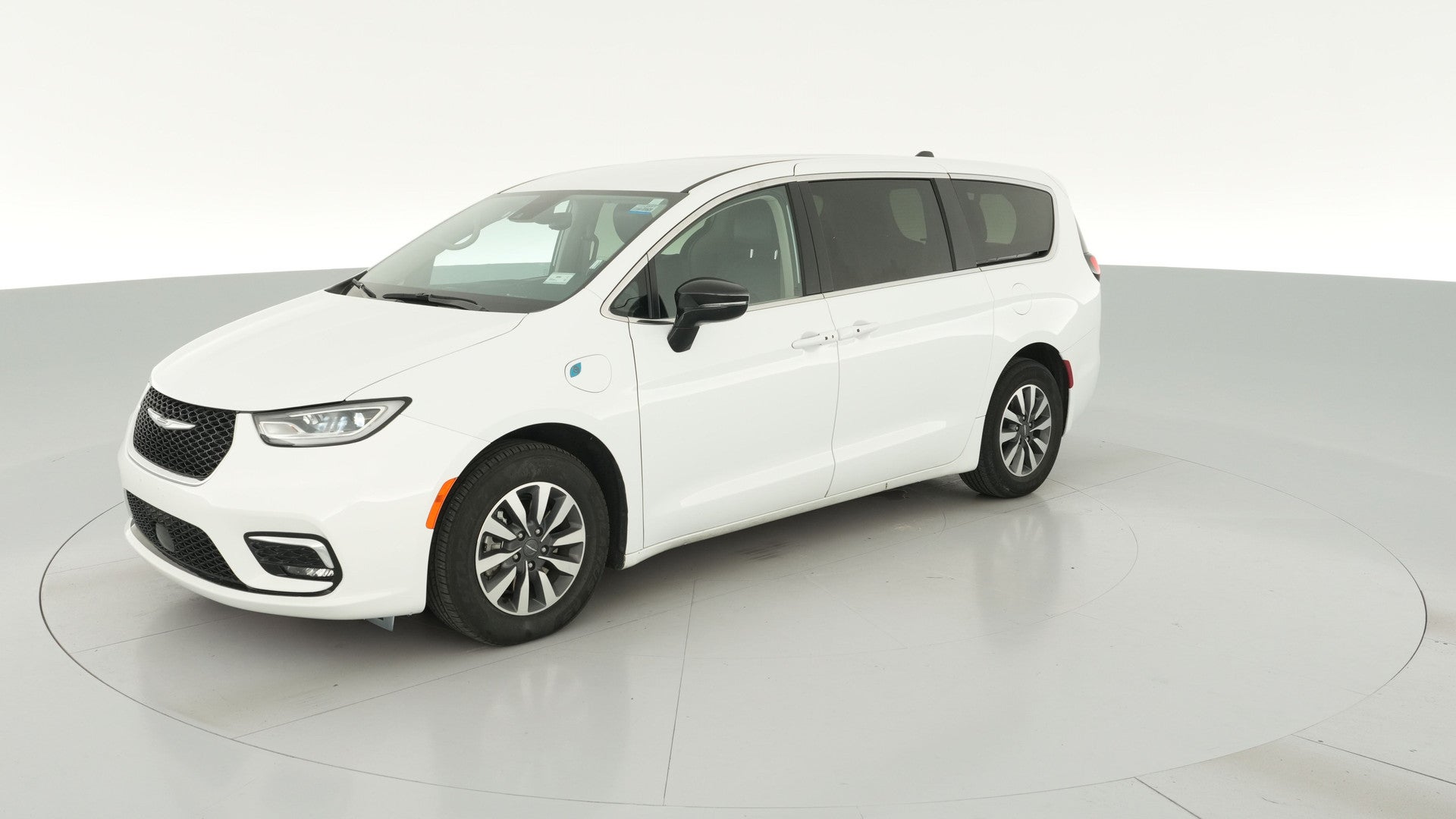 2024 Chrysler Pacifica Hybrid vehicle photo