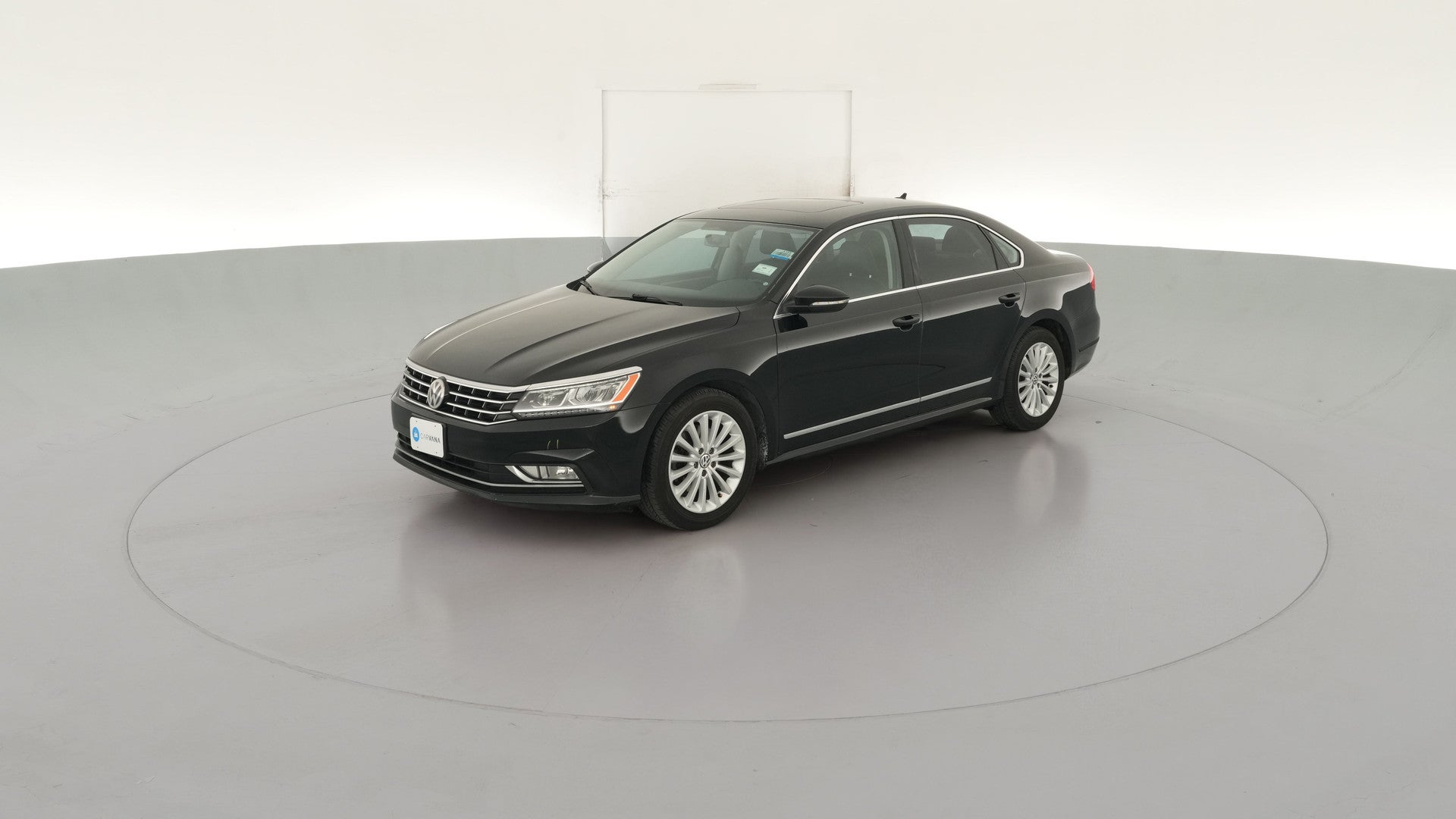 2016 Volkswagen Passat vehicle photo