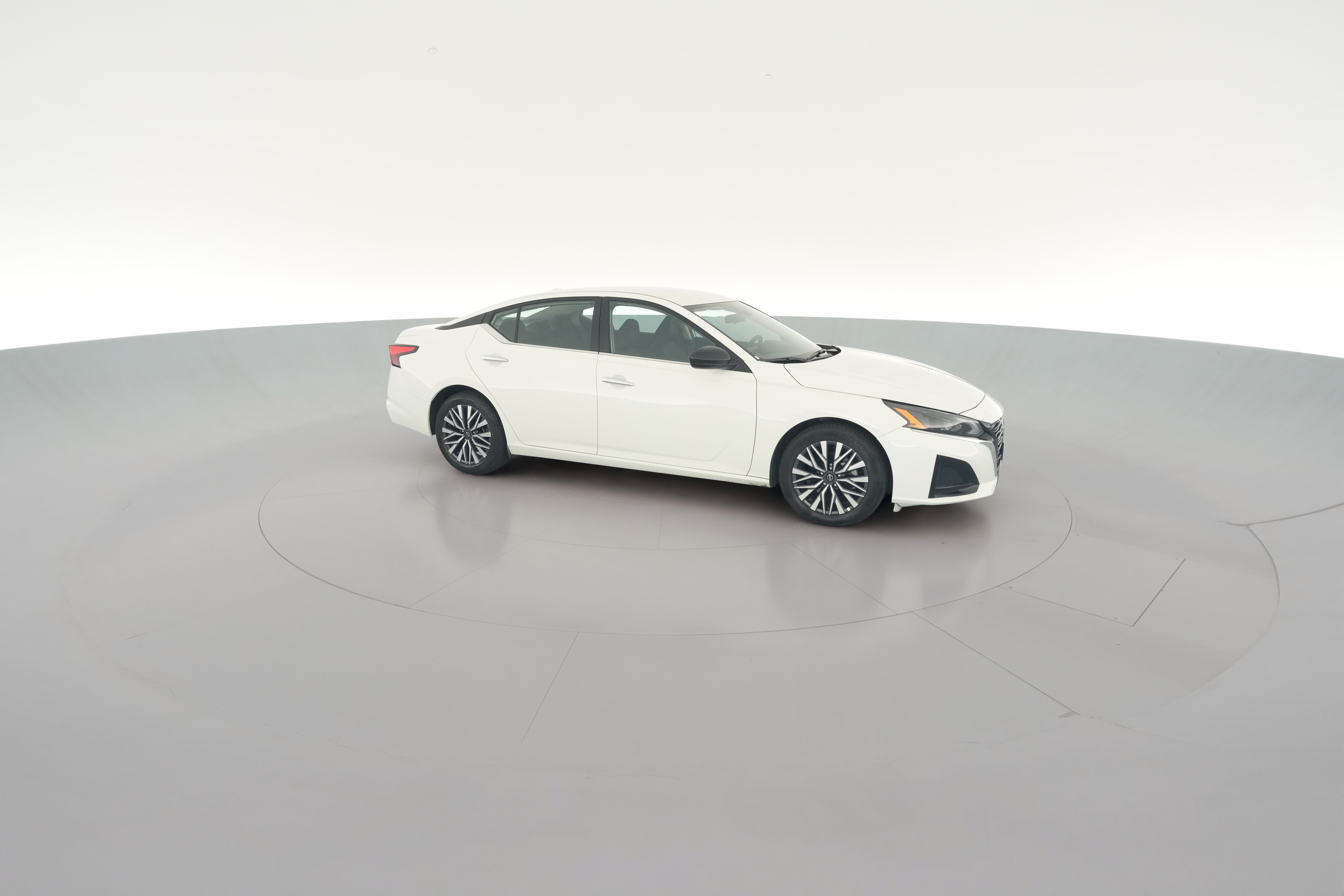 2025 Nissan Altima SV - Photo 30