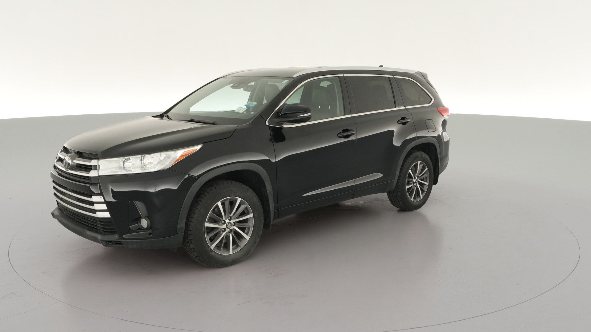 2017 Toyota Highlander vehicle photo