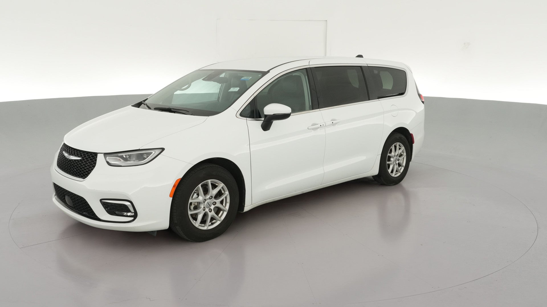 2023 Chrysler Pacifica vehicle photo