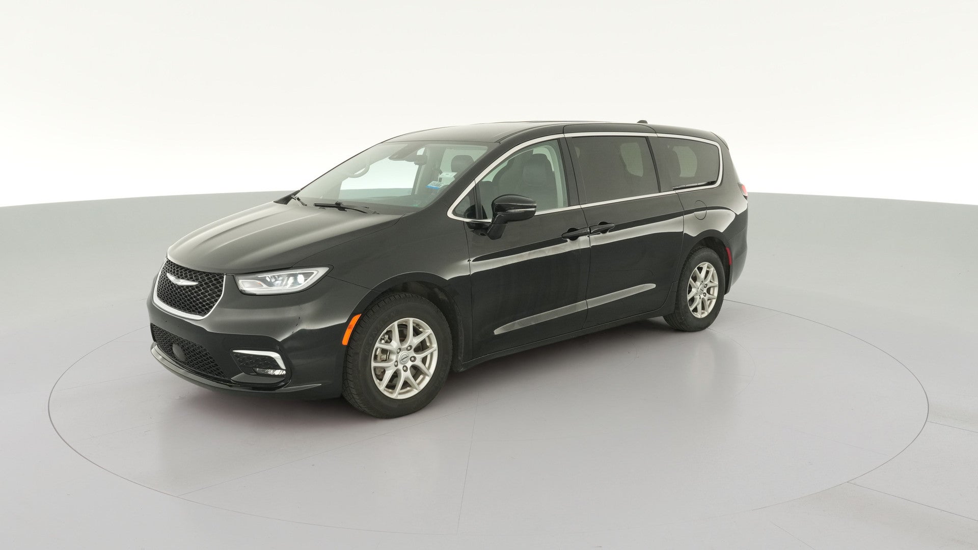 2024 Chrysler Pacifica vehicle photo