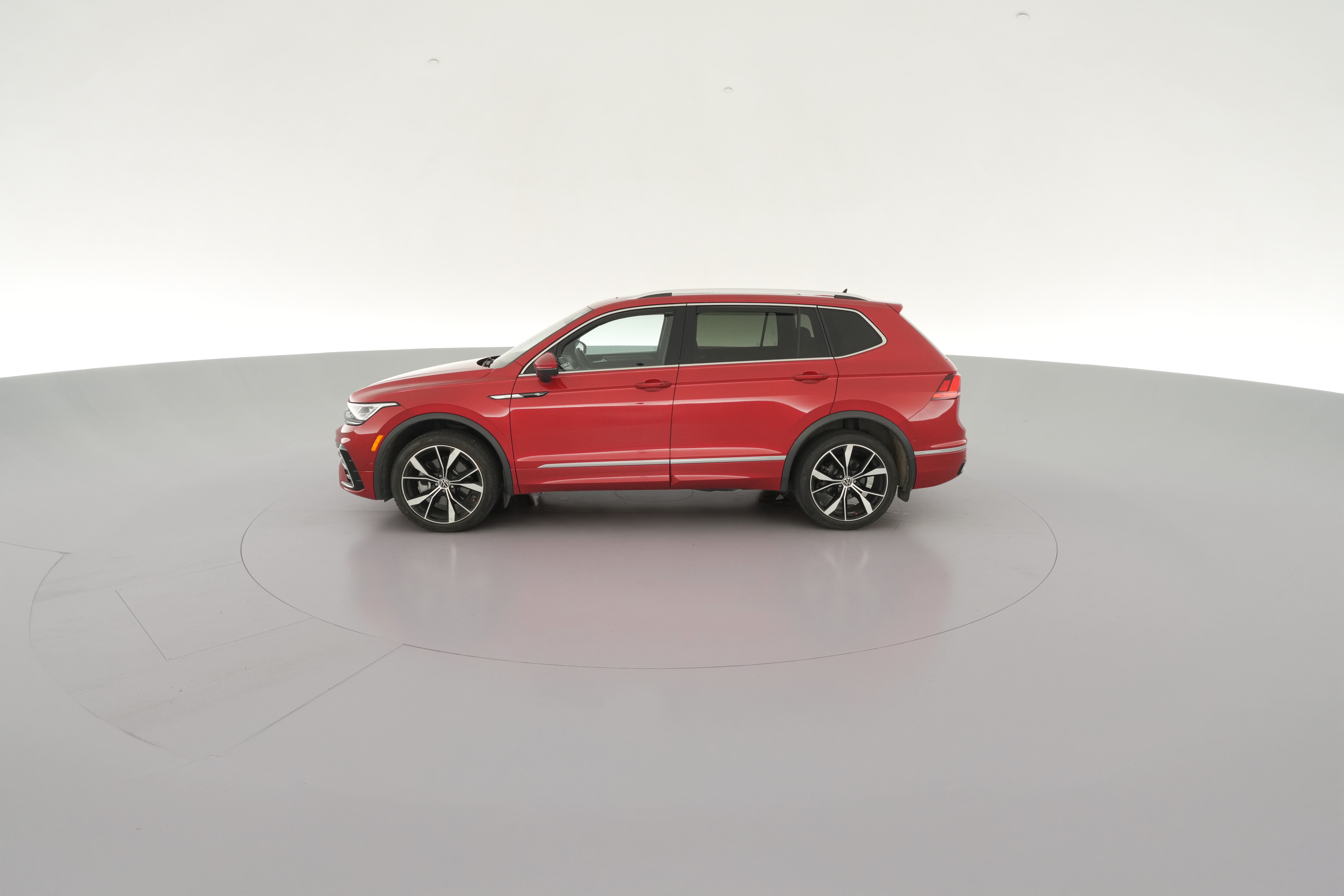 2024 Volkswagen Tiguan SEL R-LINE - Photo 26