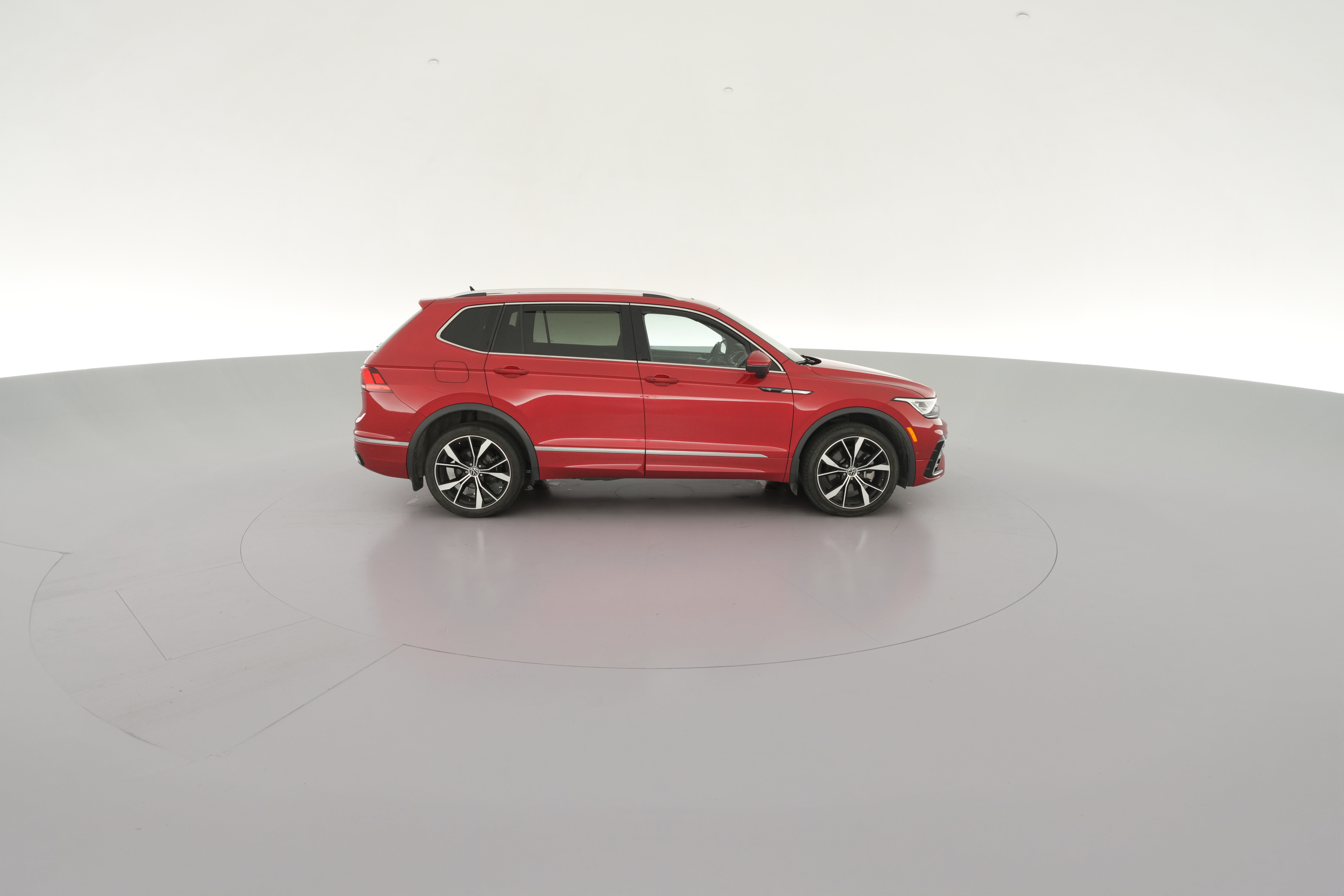 2024 Volkswagen Tiguan SEL R-LINE - Photo 34