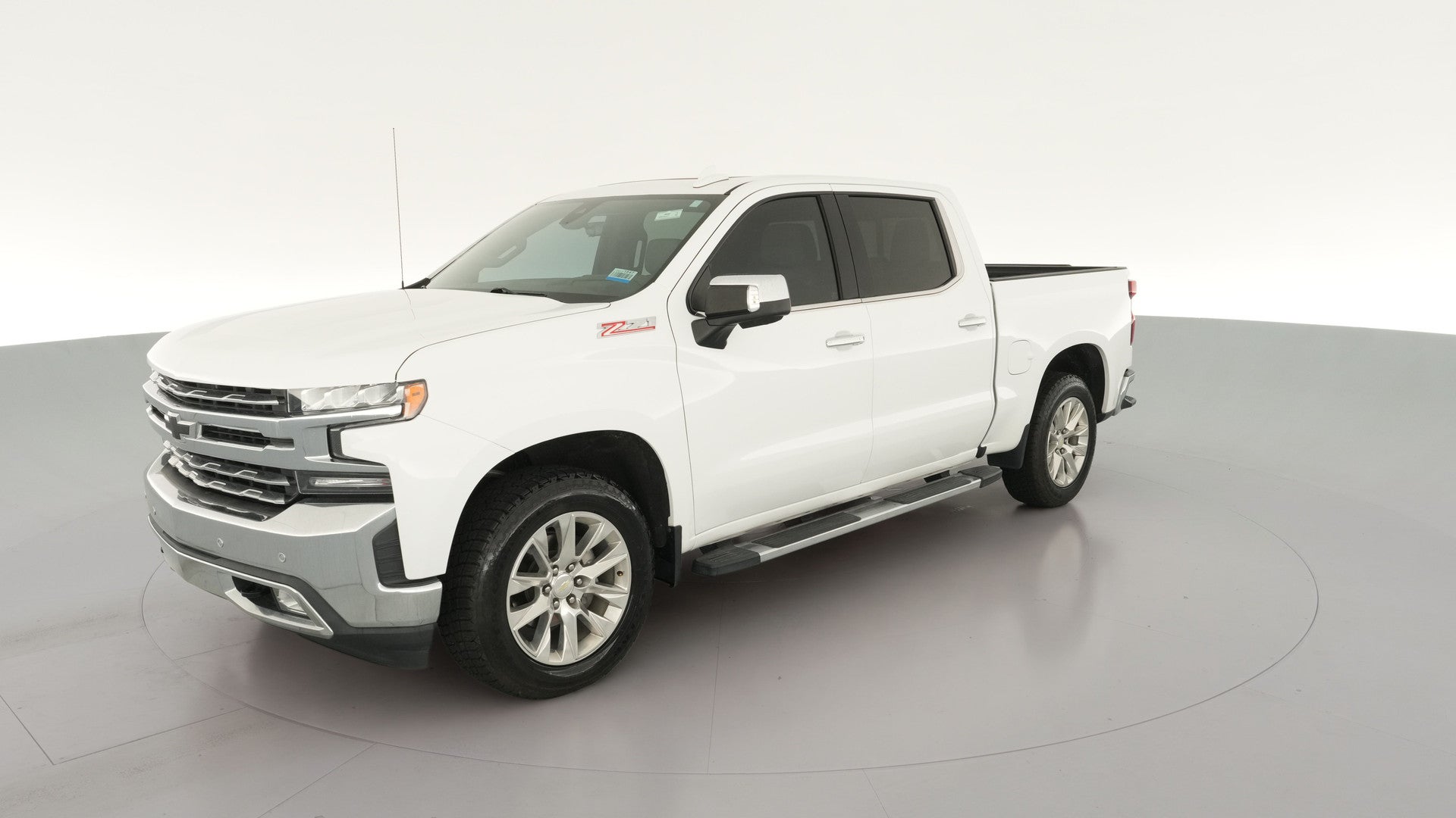 2020 Chevrolet Silverado 1500 Crew Cab vehicle photo