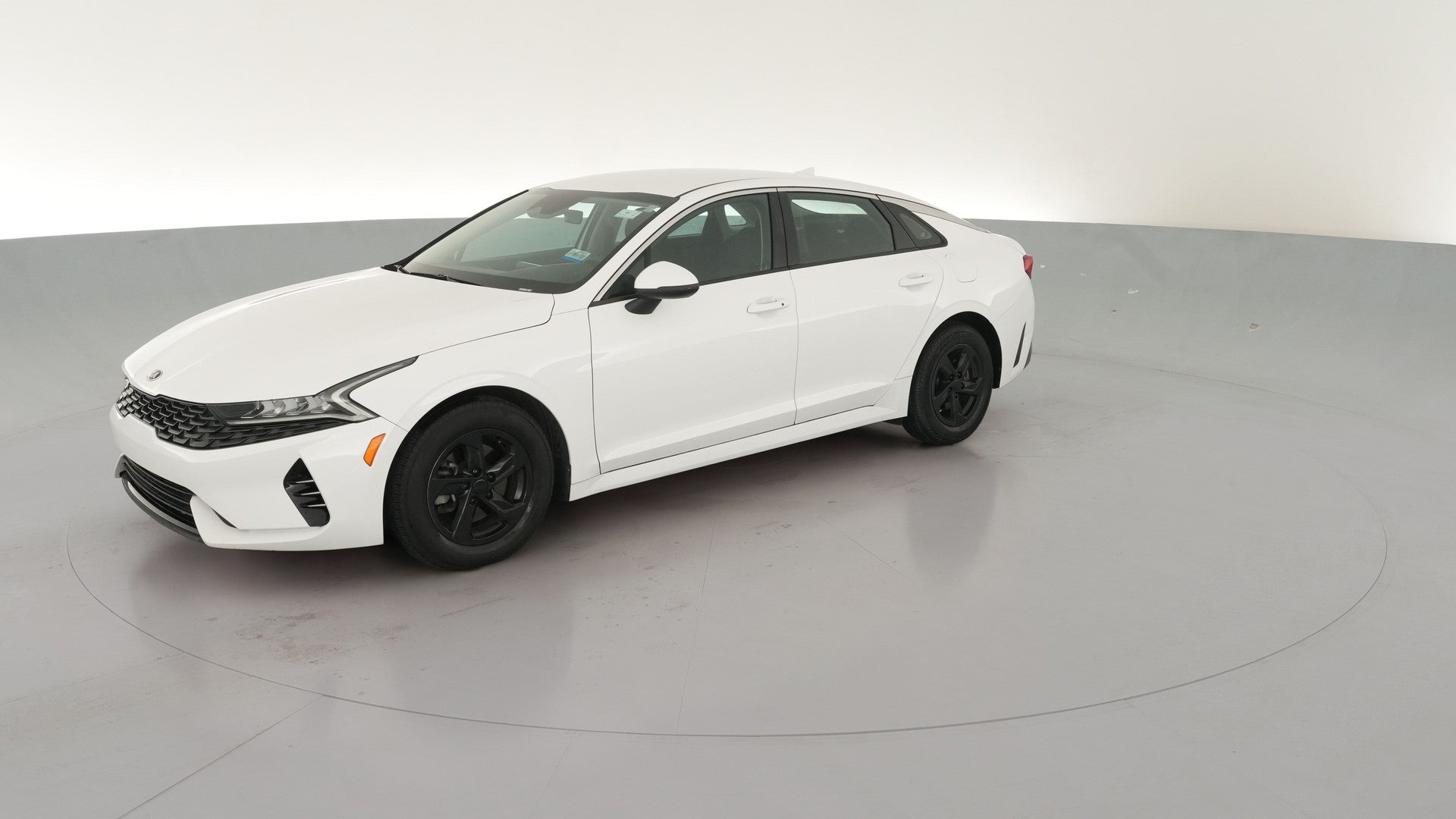 2021 Kia K5 vehicle photo