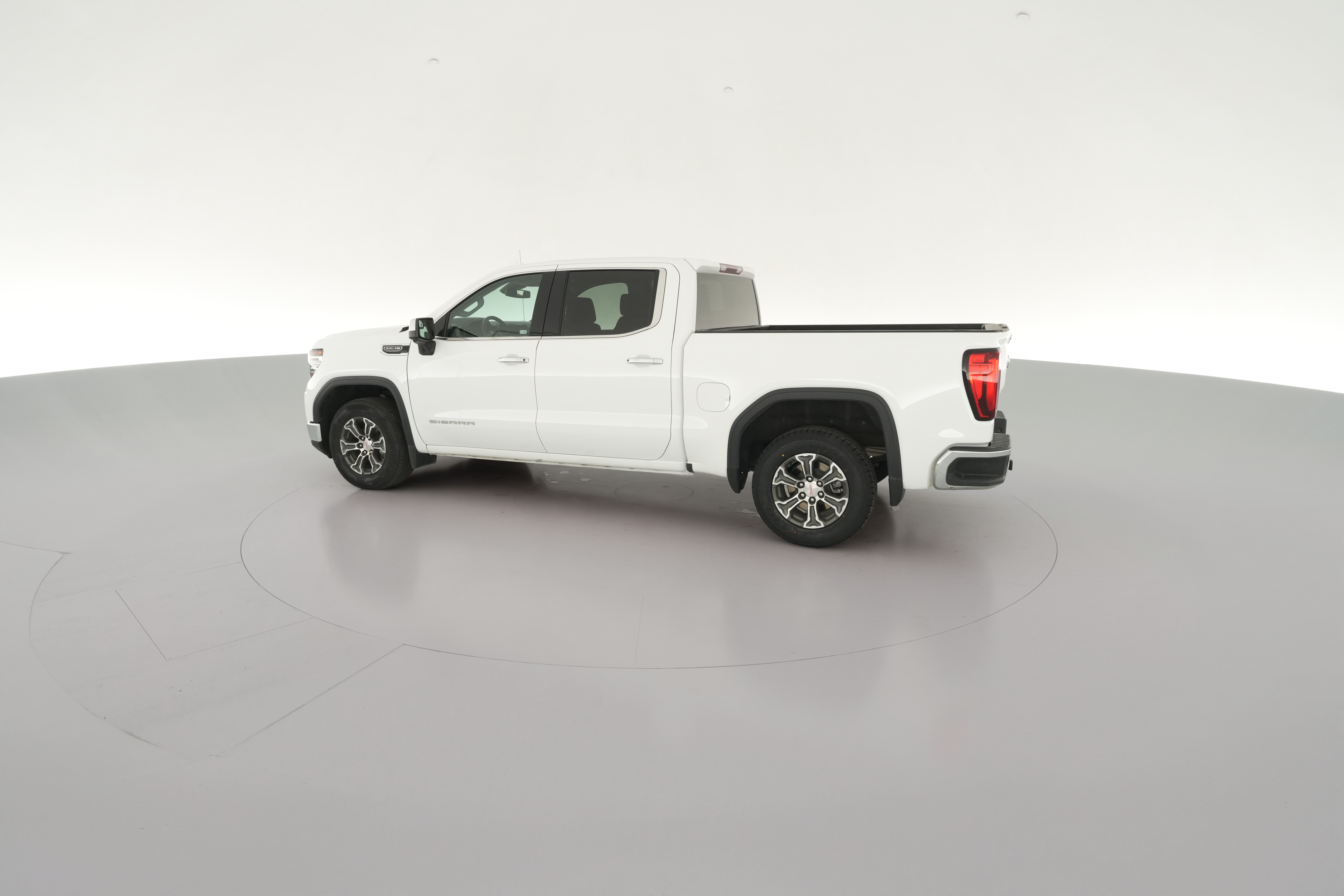 2024 GMC Sierra 1500 SLT - Photo 32