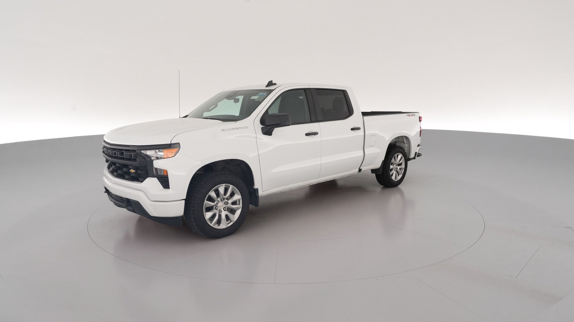 2024 Chevrolet Silverado 1500 Crew Cab vehicle photo