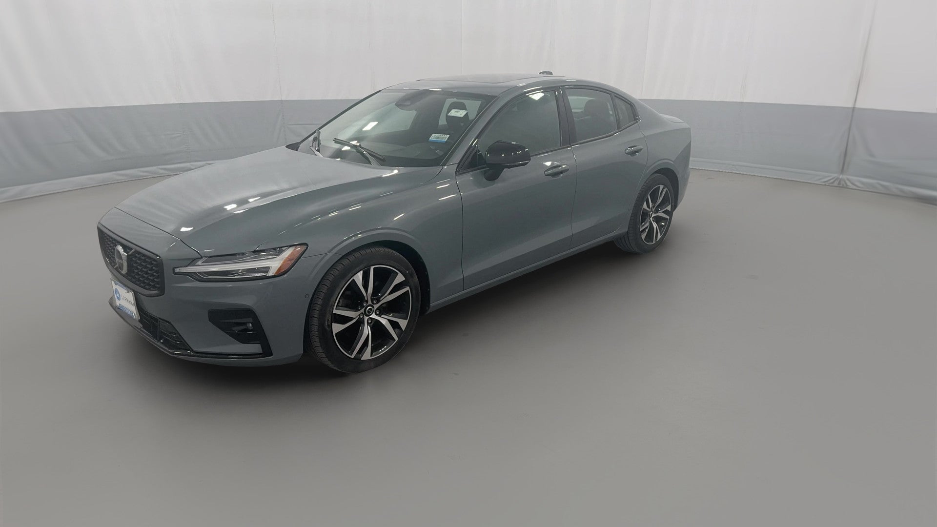 2023 Volvo S60 vehicle photo