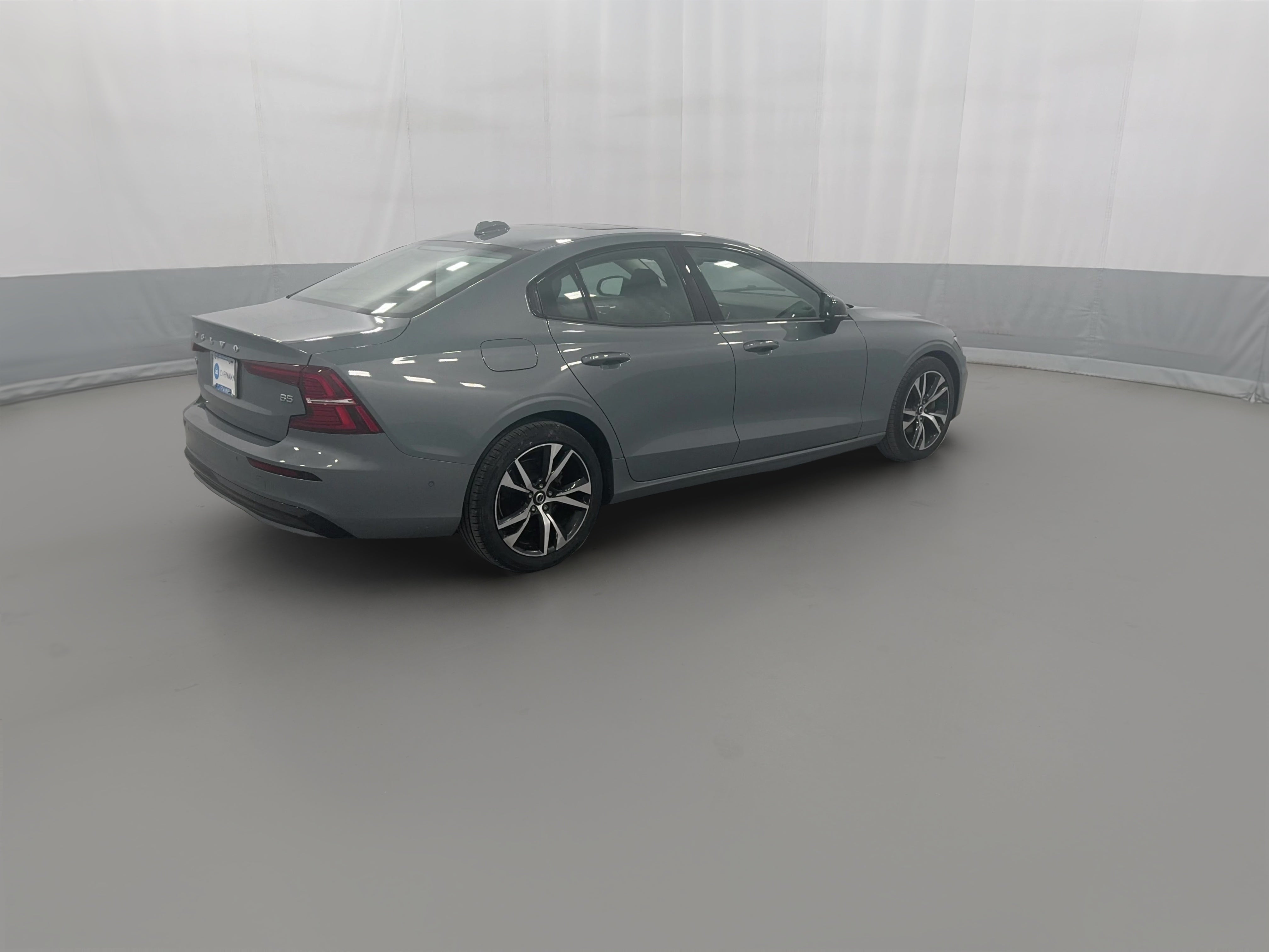 2023 Volvo S60 Plus - Photo 32