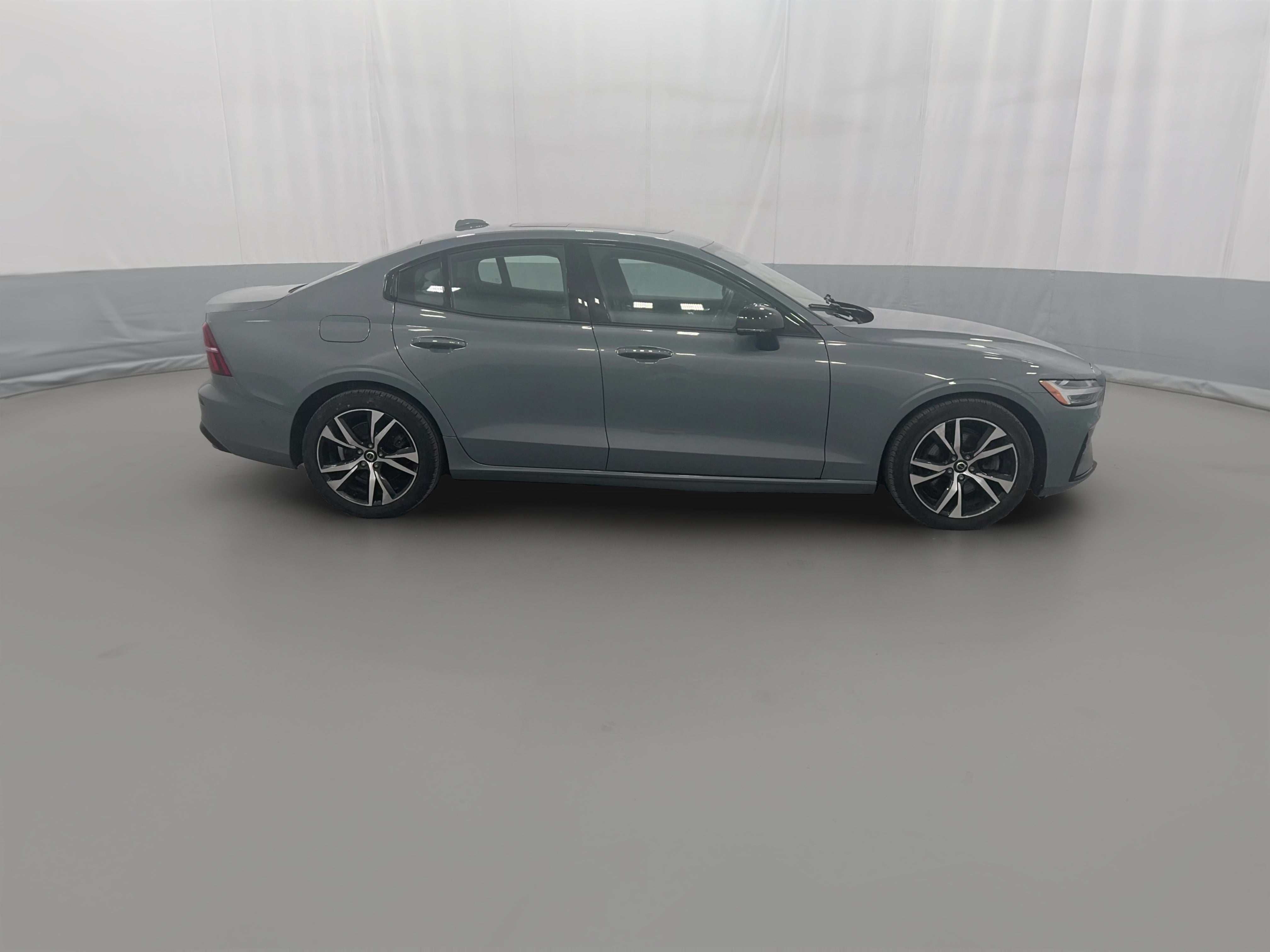 2023 Volvo S60 Plus - Photo 34
