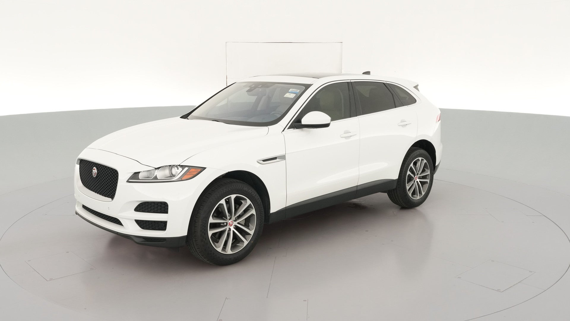 2020 Jaguar F-PACE vehicle photo