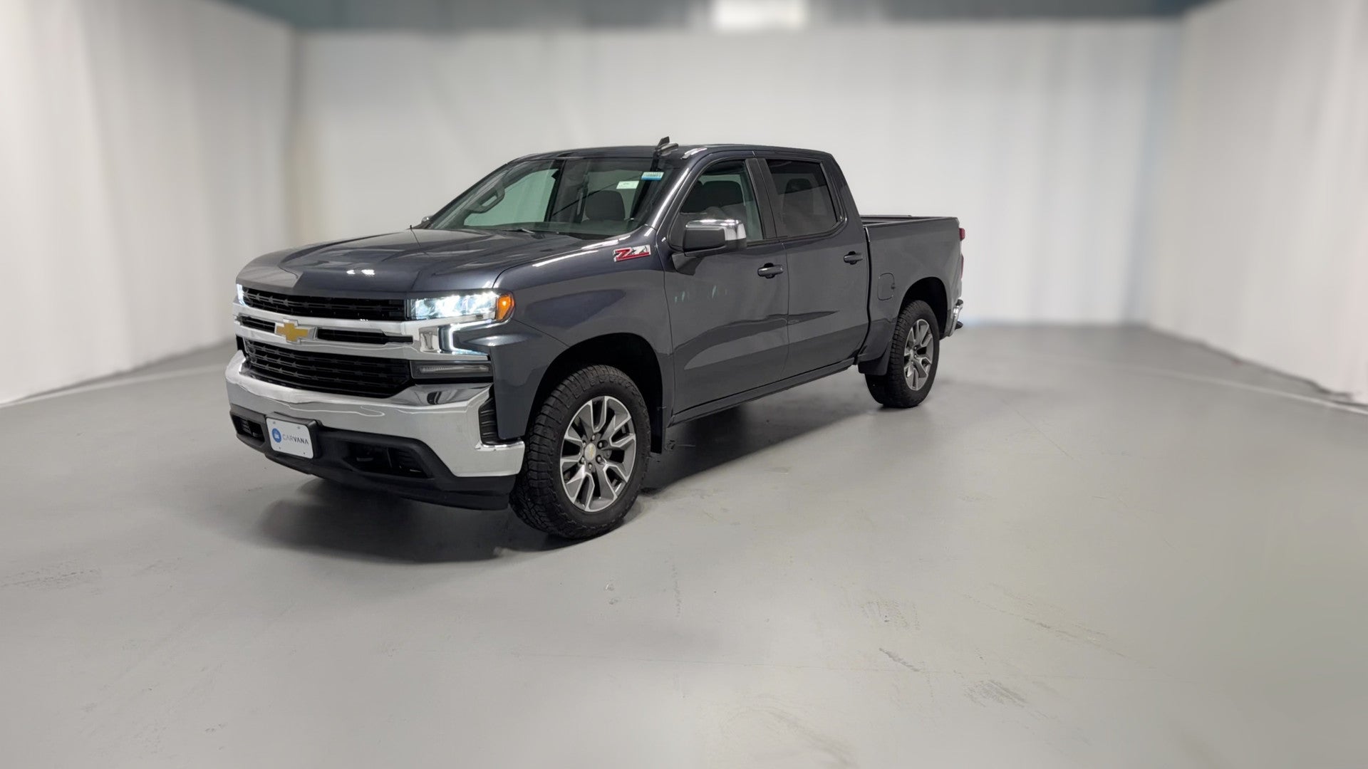 2021 Chevrolet Silverado 1500 Crew Cab vehicle photo