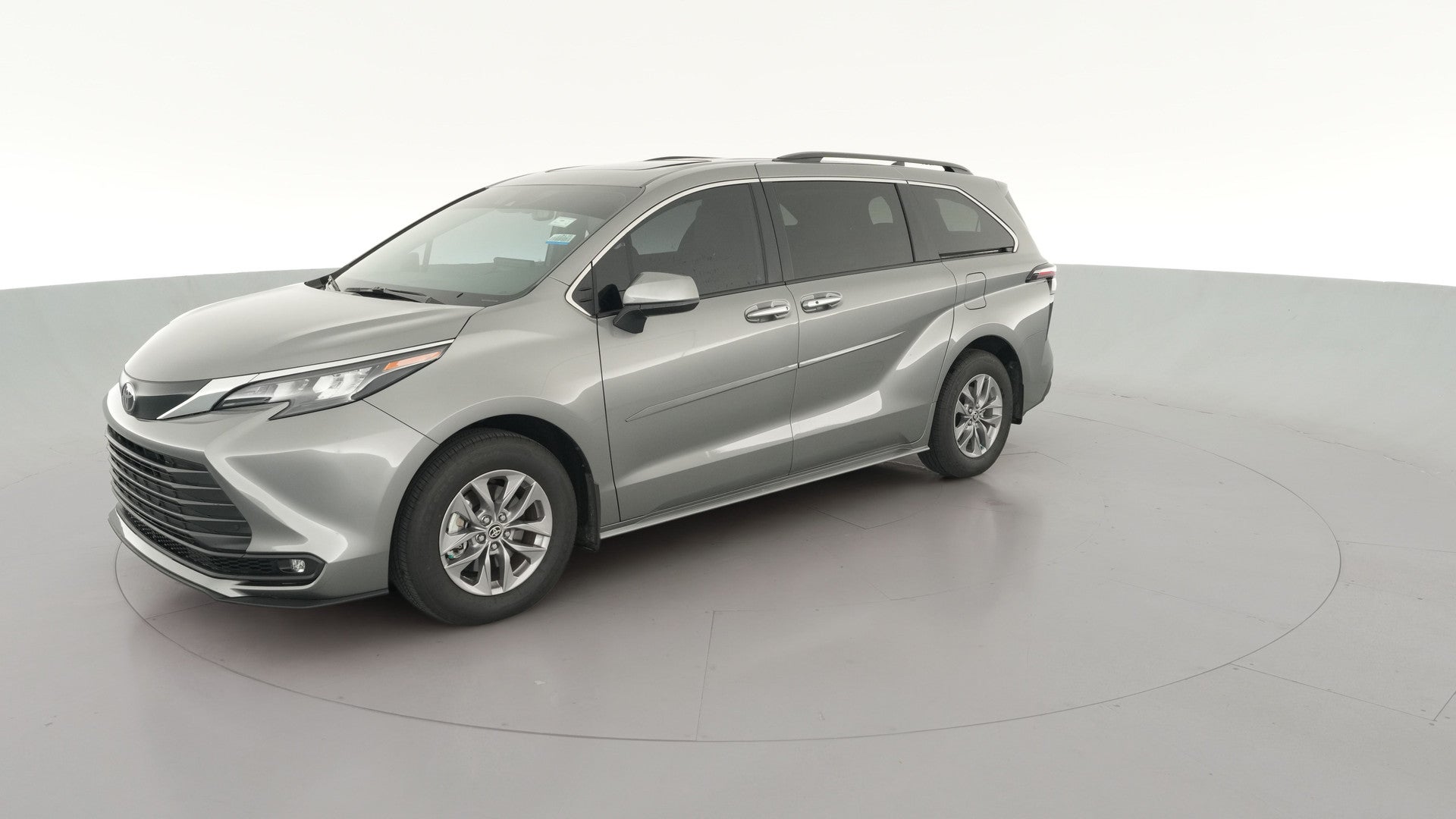 2026 Toyota Sienna vehicle photo