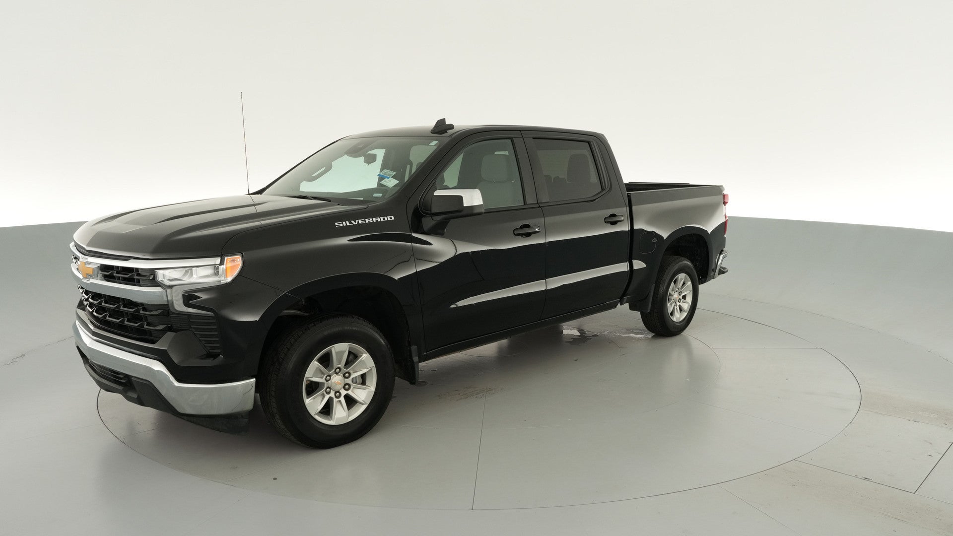 2025 Chevrolet Silverado 1500 Crew Cab vehicle photo
