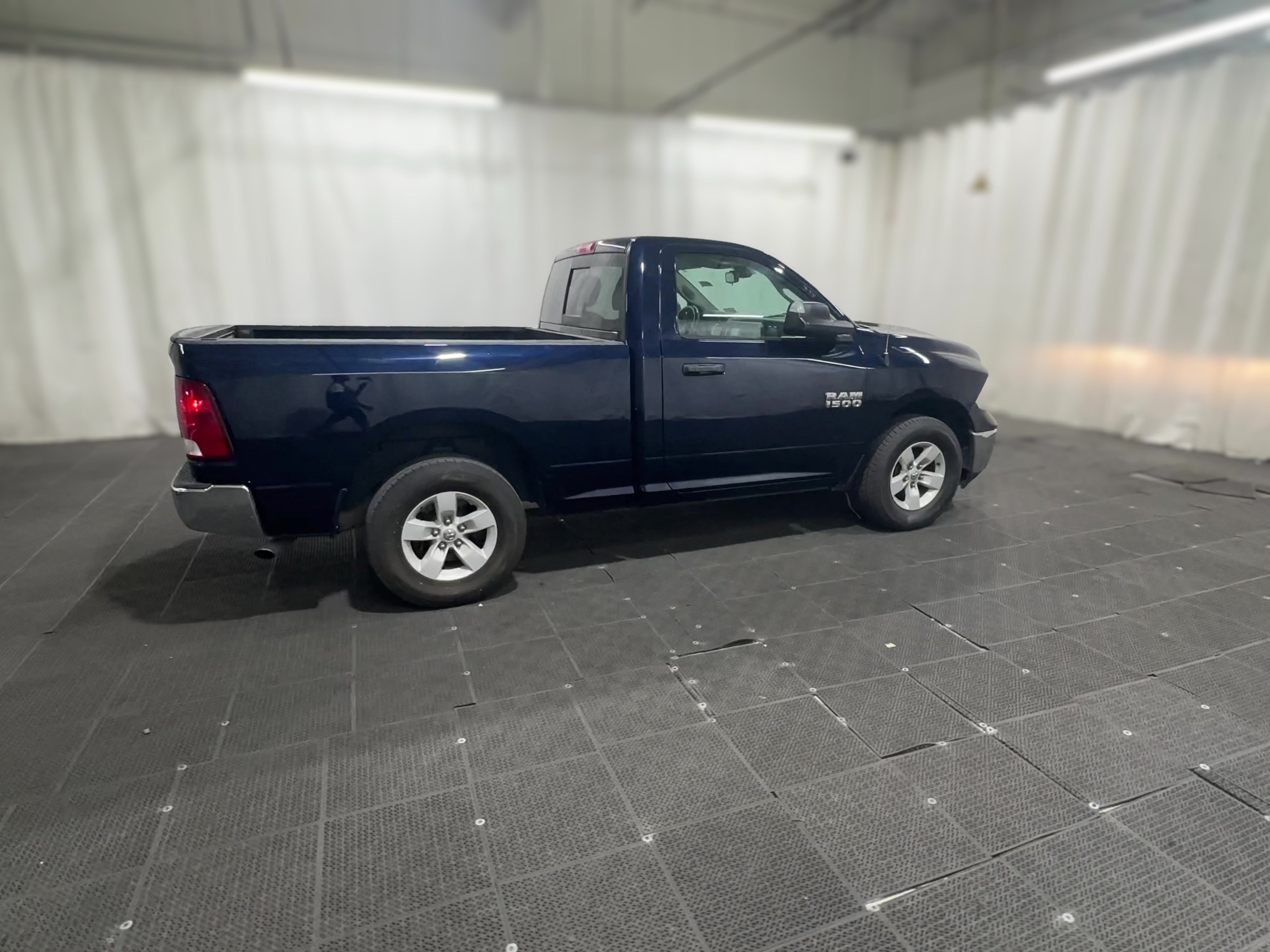 2016 RAM Ram 1500 Pickup Tradesman - Photo 31