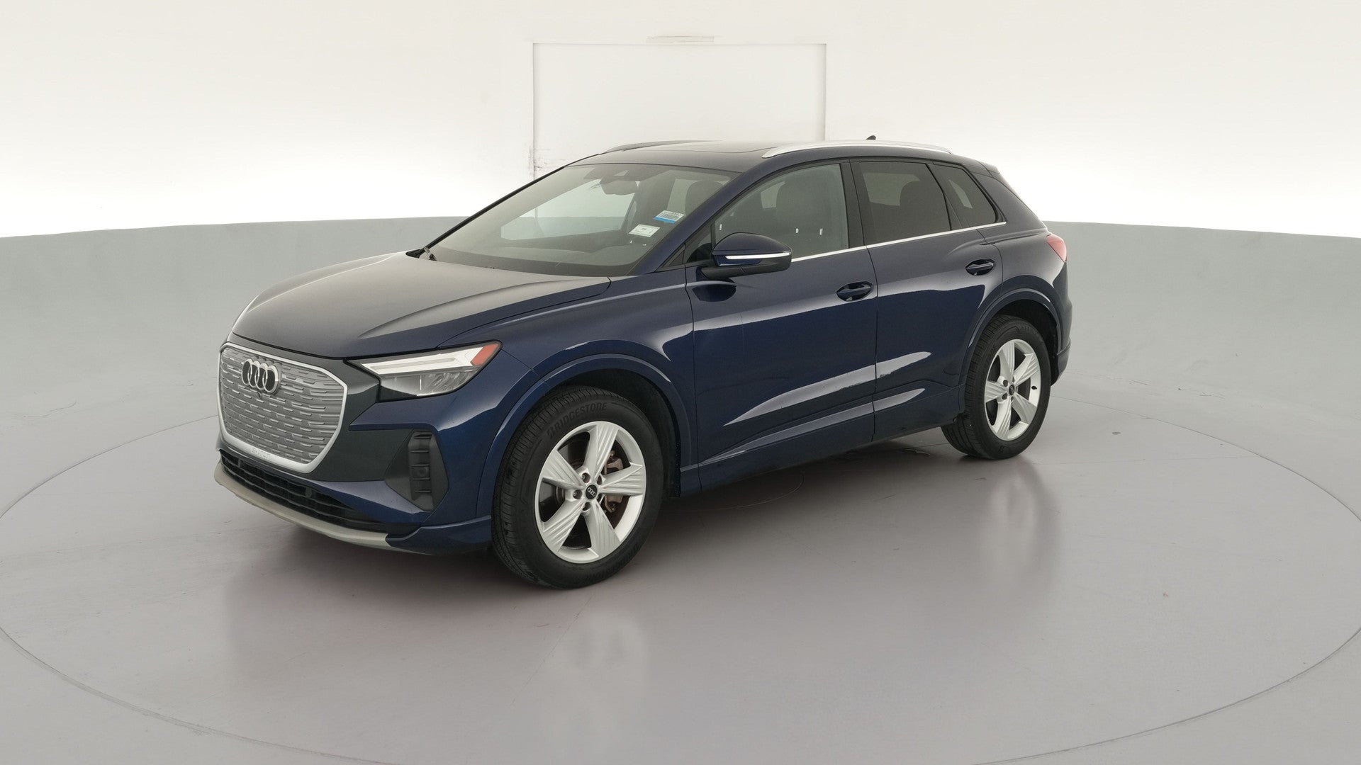 2022 Audi Q4 e-tron vehicle photo