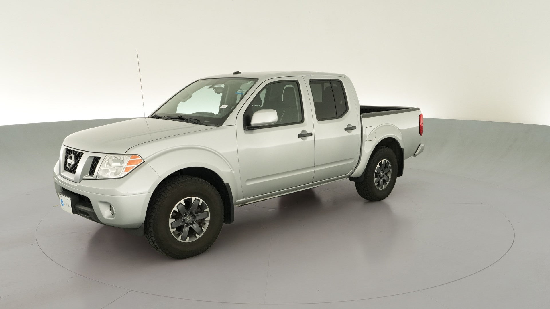 2019 Nissan Frontier Crew Cab vehicle photo