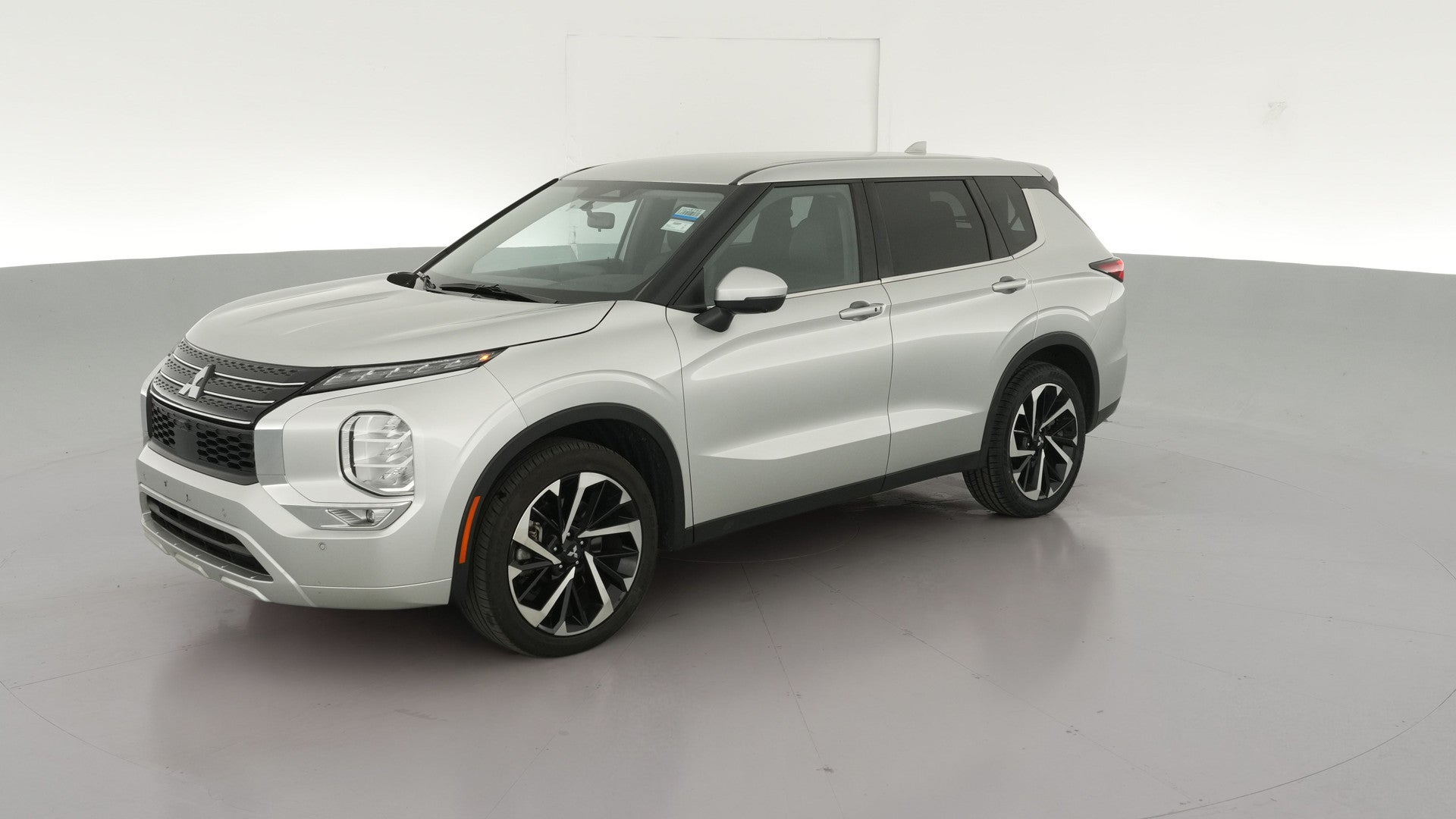 2024 Mitsubishi Outlander vehicle photo