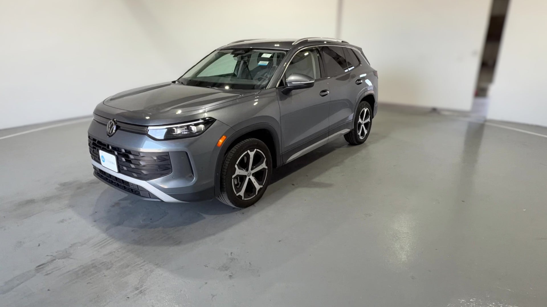 2026 Volkswagen Tiguan vehicle photo